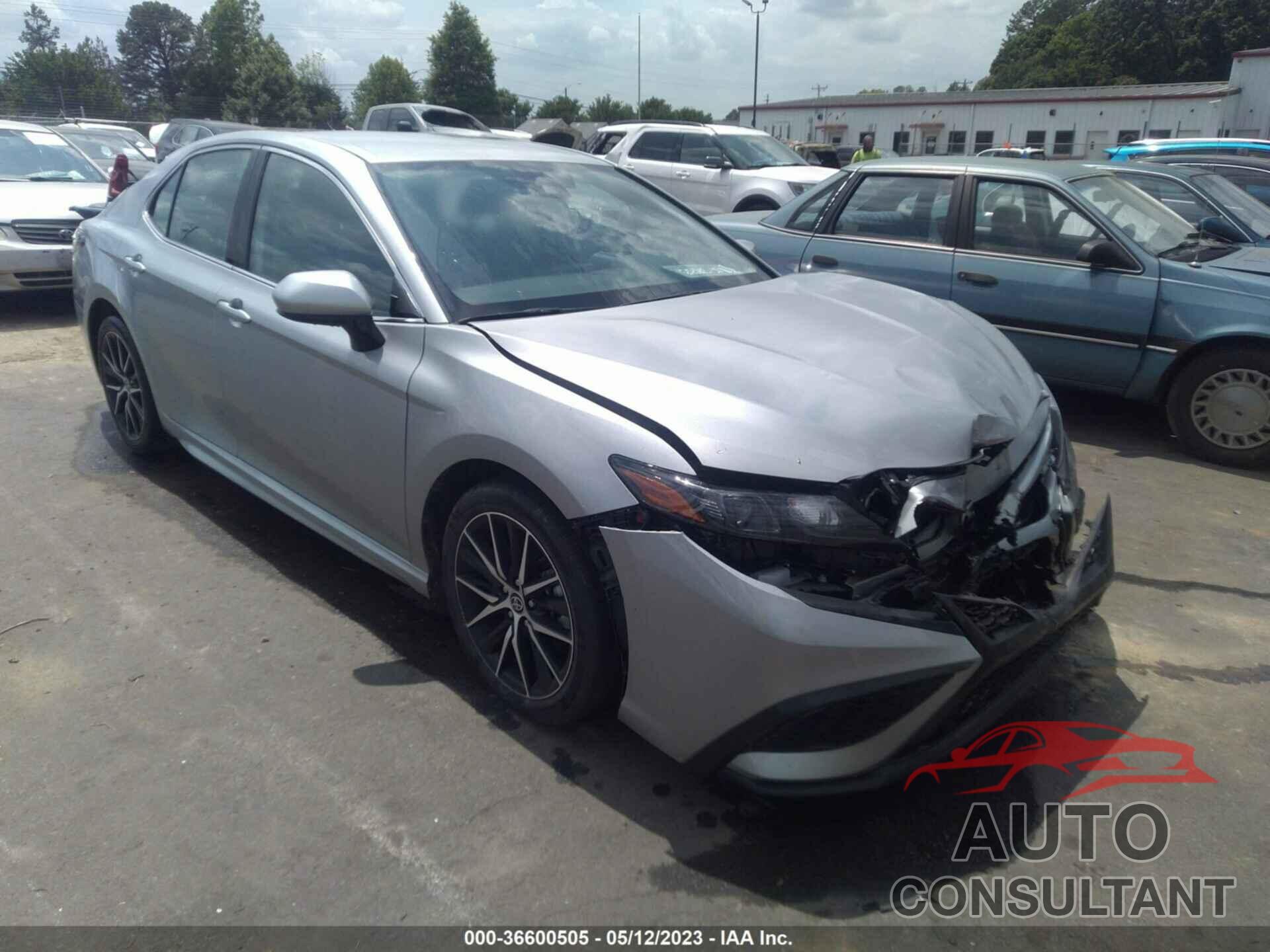 TOYOTA CAMRY 2021 - 4T1G11AK0MU472016