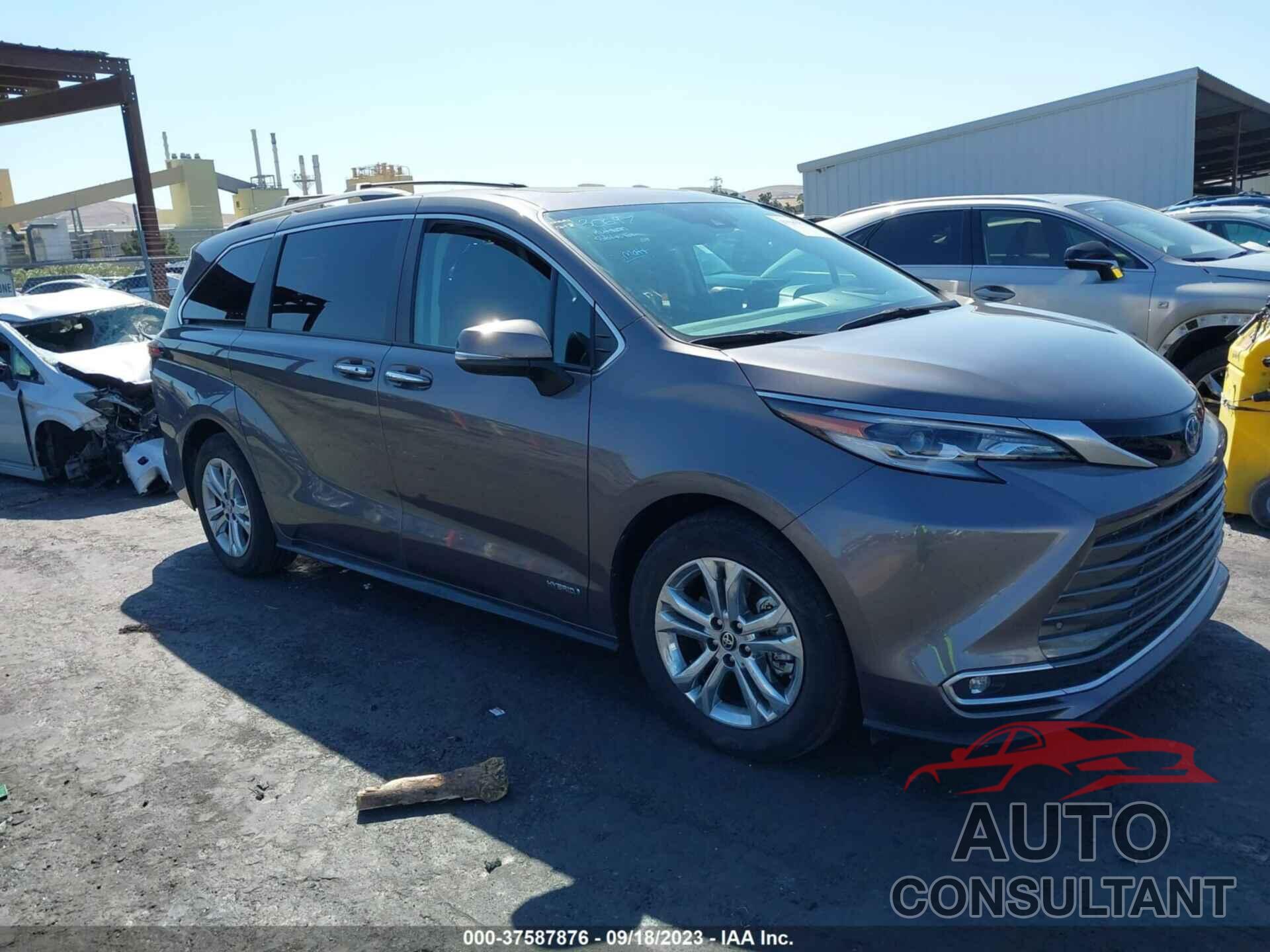 TOYOTA SIENNA 2021 - 5TDESKFC2MS001084