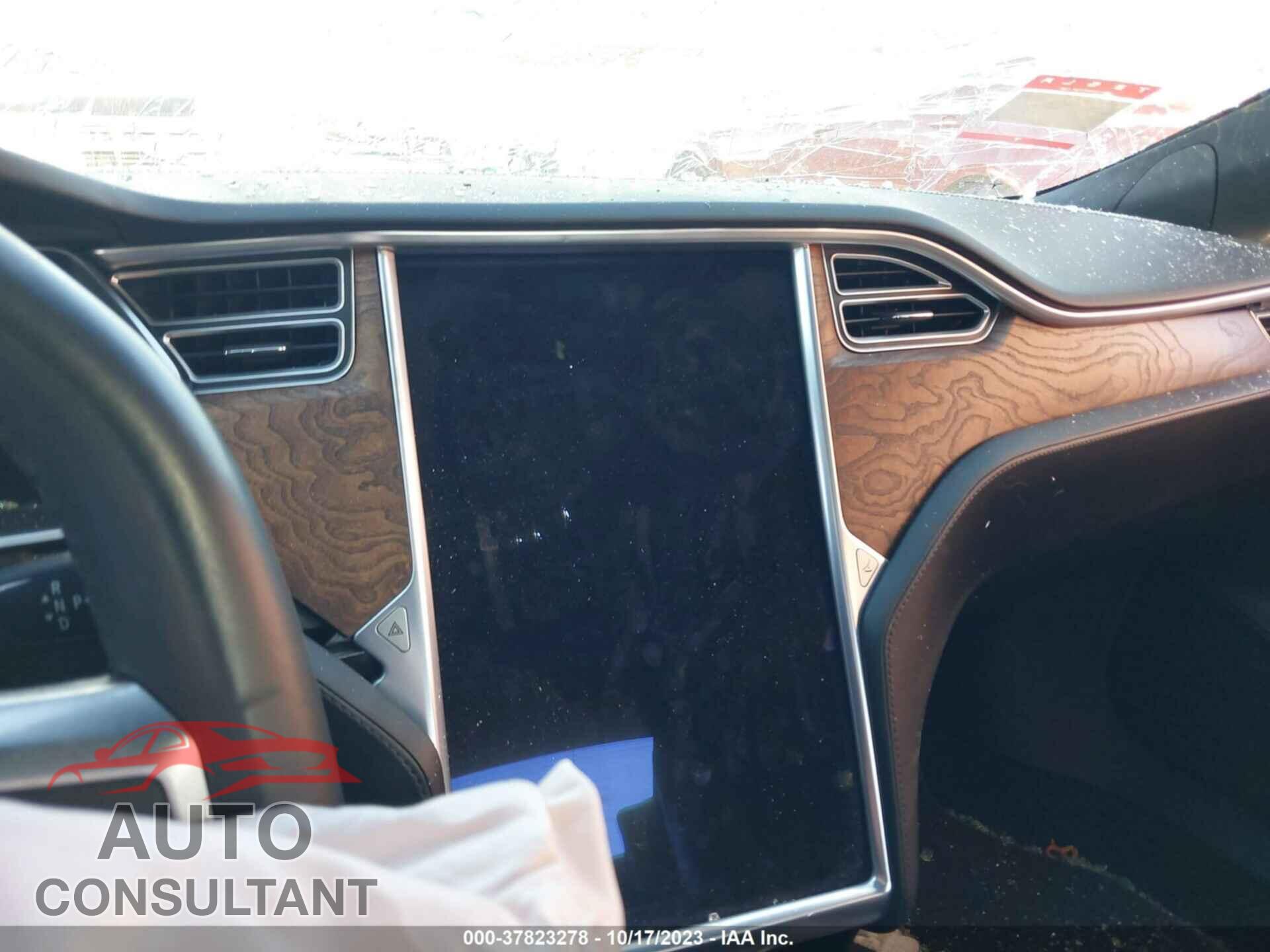 TESLA MODEL S 2017 - 5YJSA1E28HF185353