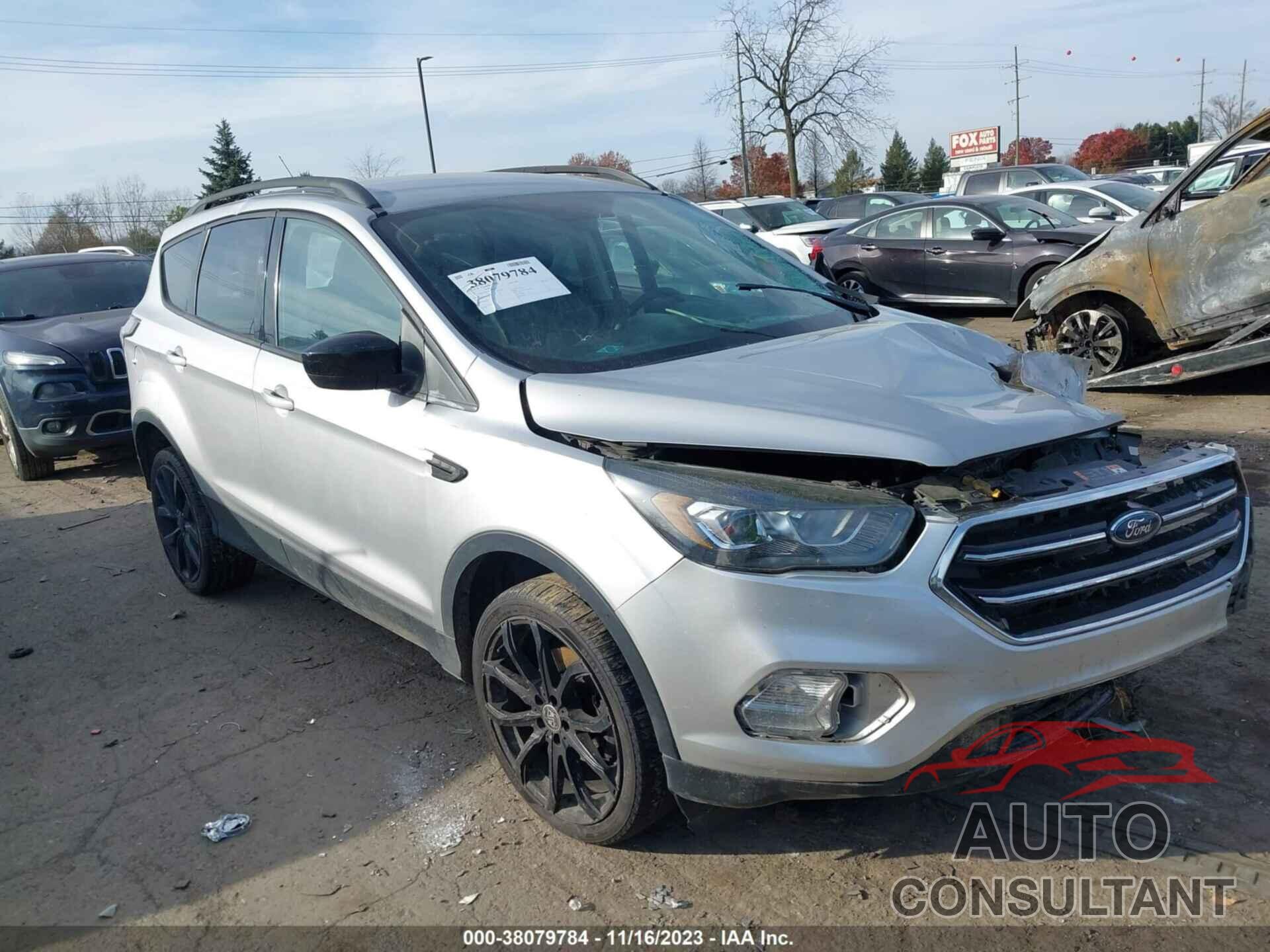FORD ESCAPE 2017 - 1FMCU0GD1HUB40522