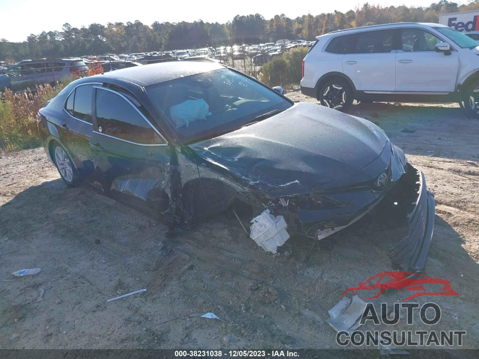 TOYOTA CAMRY 2022 - 4T1C11AK9NU065506