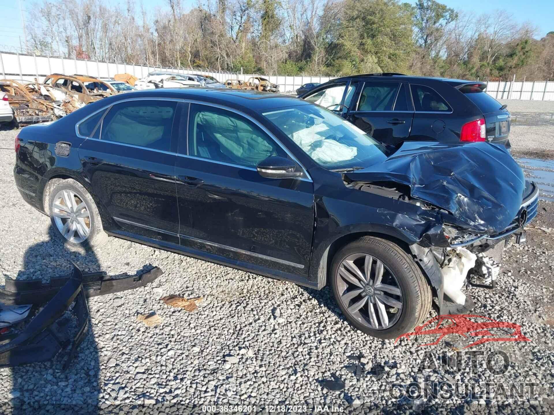 VOLKSWAGEN PASSAT 2017 - 1VWCT7A33HC061260