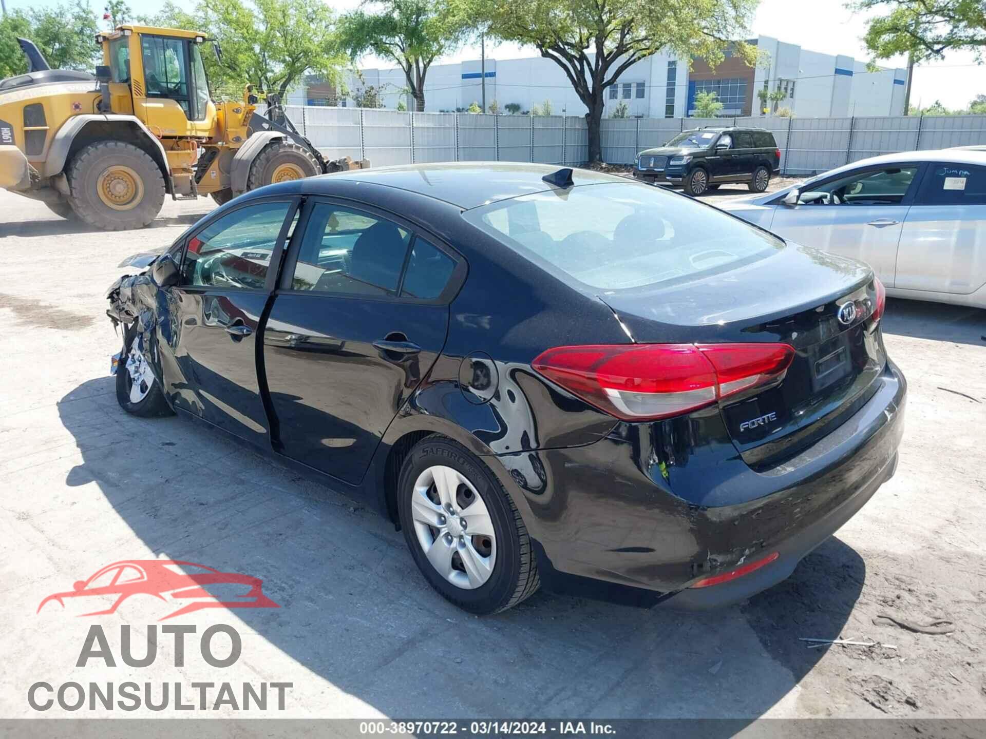 KIA FORTE 2018 - 3KPFK4A79JE213934