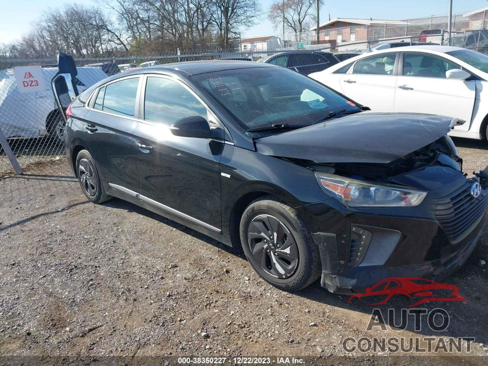 HYUNDAI IONIQ HYBRID 2017 - KMHC75LCXHU035219