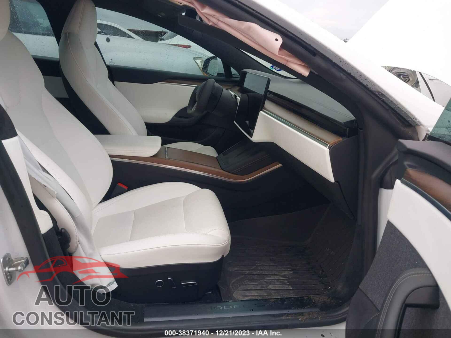TESLA MODEL S 2022 - 5YJSA1E58NF467272