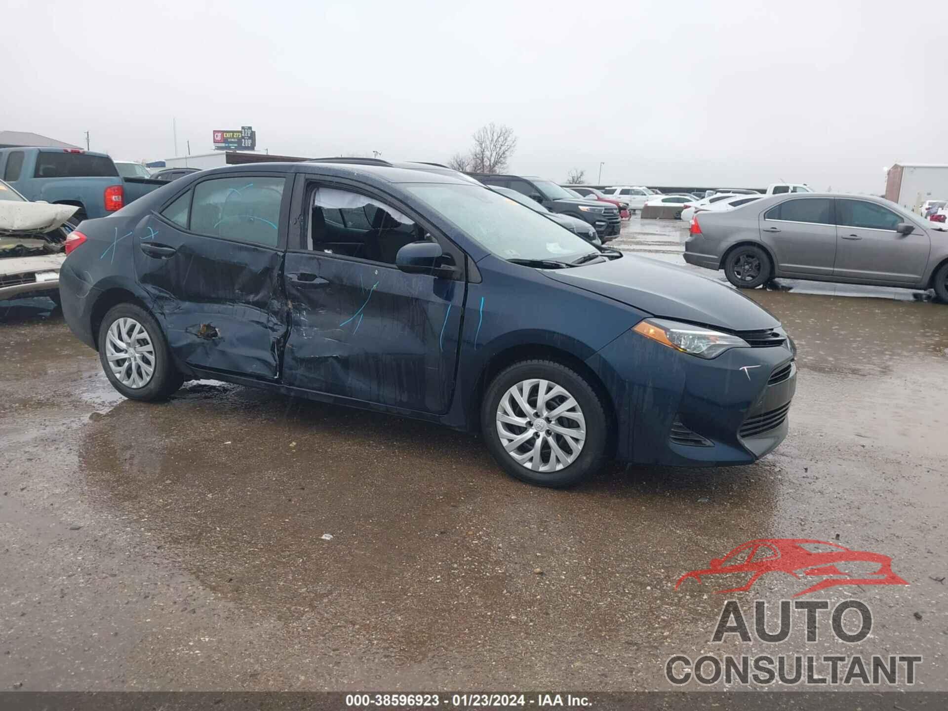 TOYOTA COROLLA 2019 - 2T1BURHE8KC206757