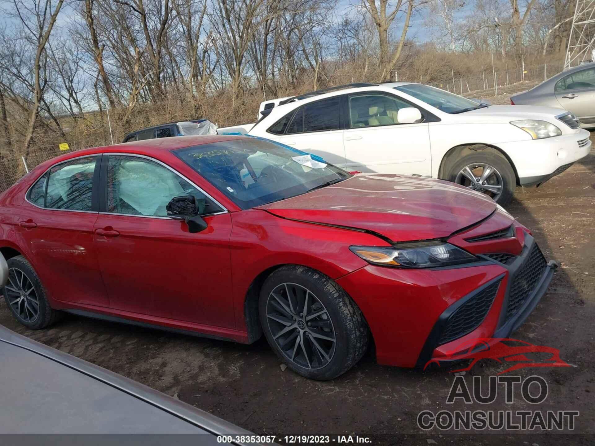 TOYOTA CAMRY 2023 - 4T1G11AKXPU092122