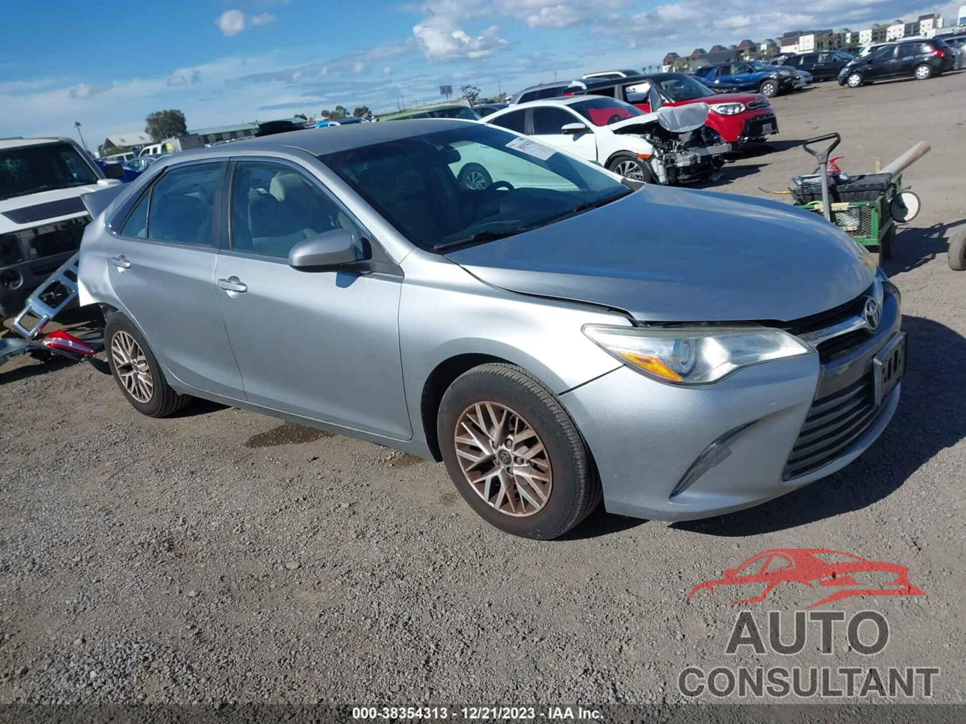 TOYOTA CAMRY 2016 - 4T1BF1FK9GU211475