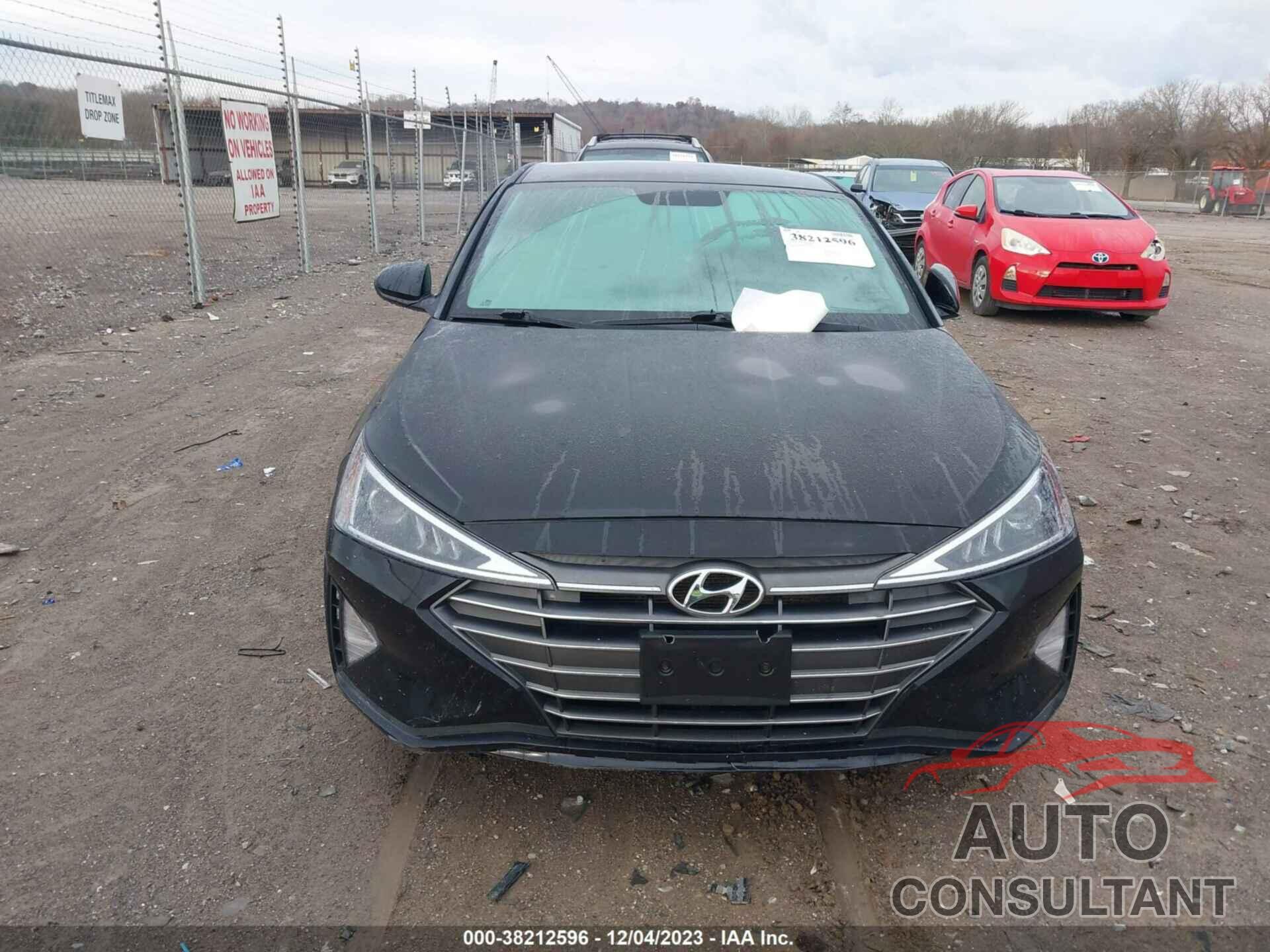 HYUNDAI ELANTRA 2019 - 5NPD74LF6KH472035