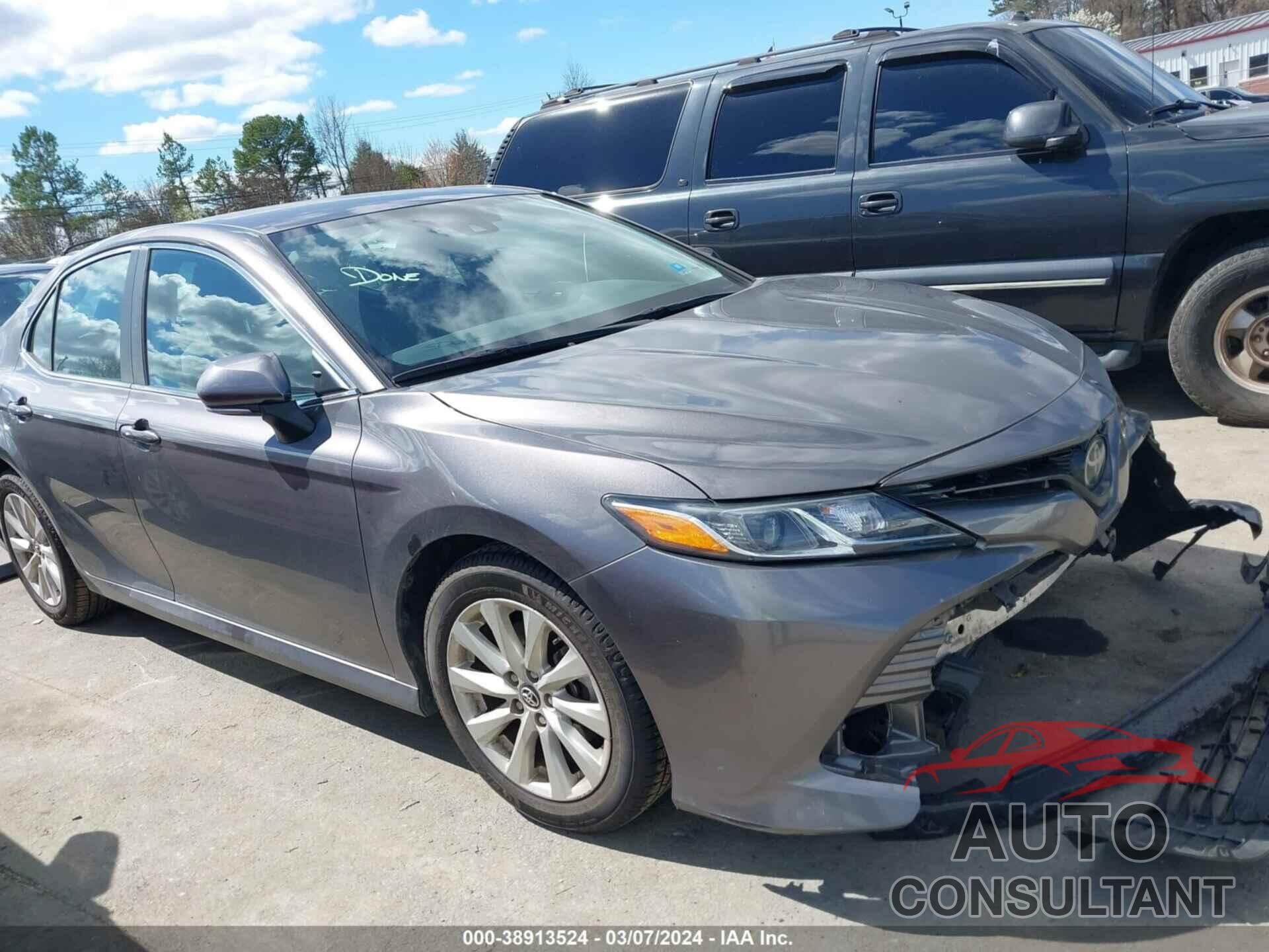 TOYOTA CAMRY 2019 - 4T1B11HK4KU808716