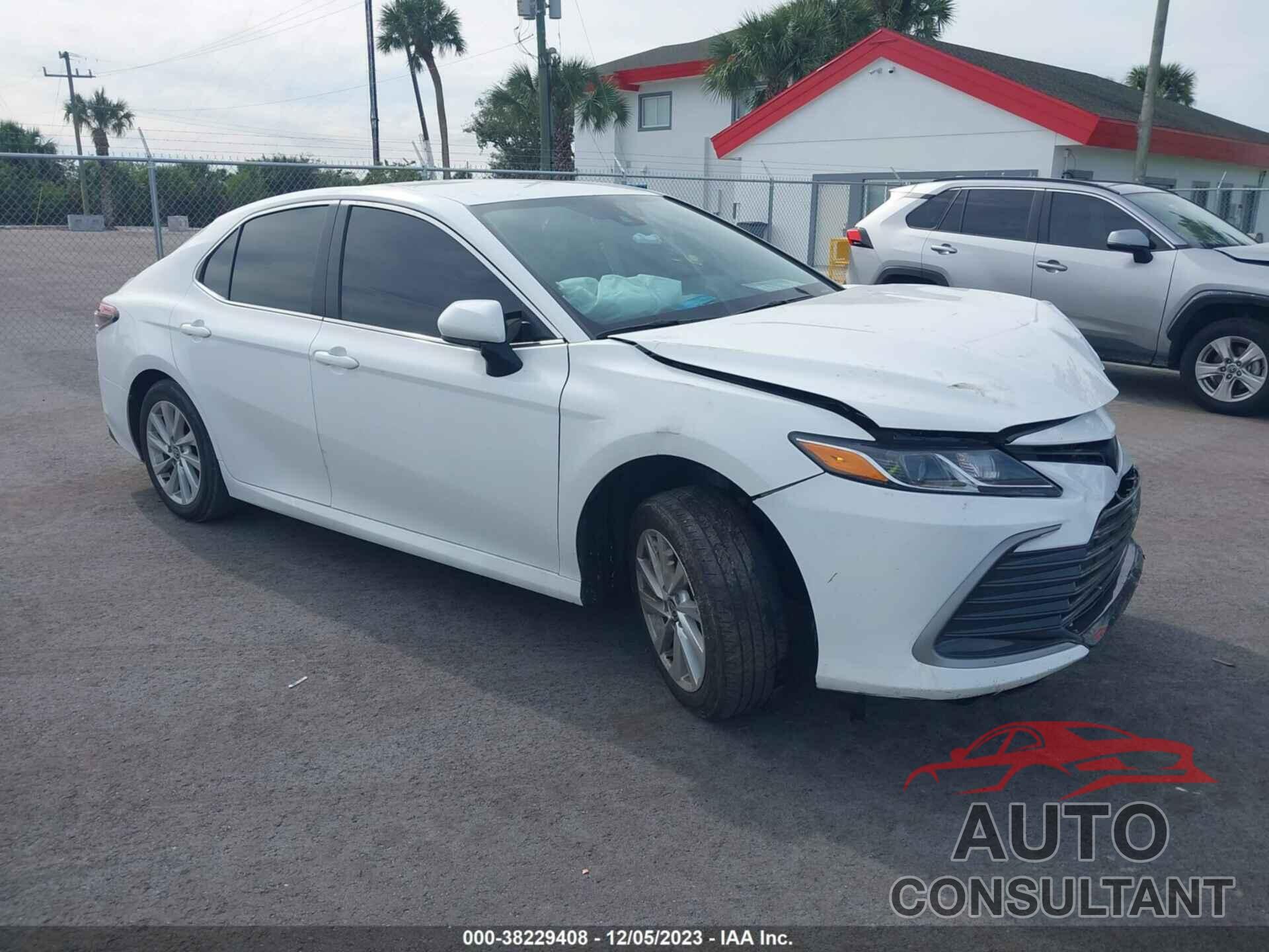 TOYOTA CAMRY 2023 - 4T1C11AK4PU799747