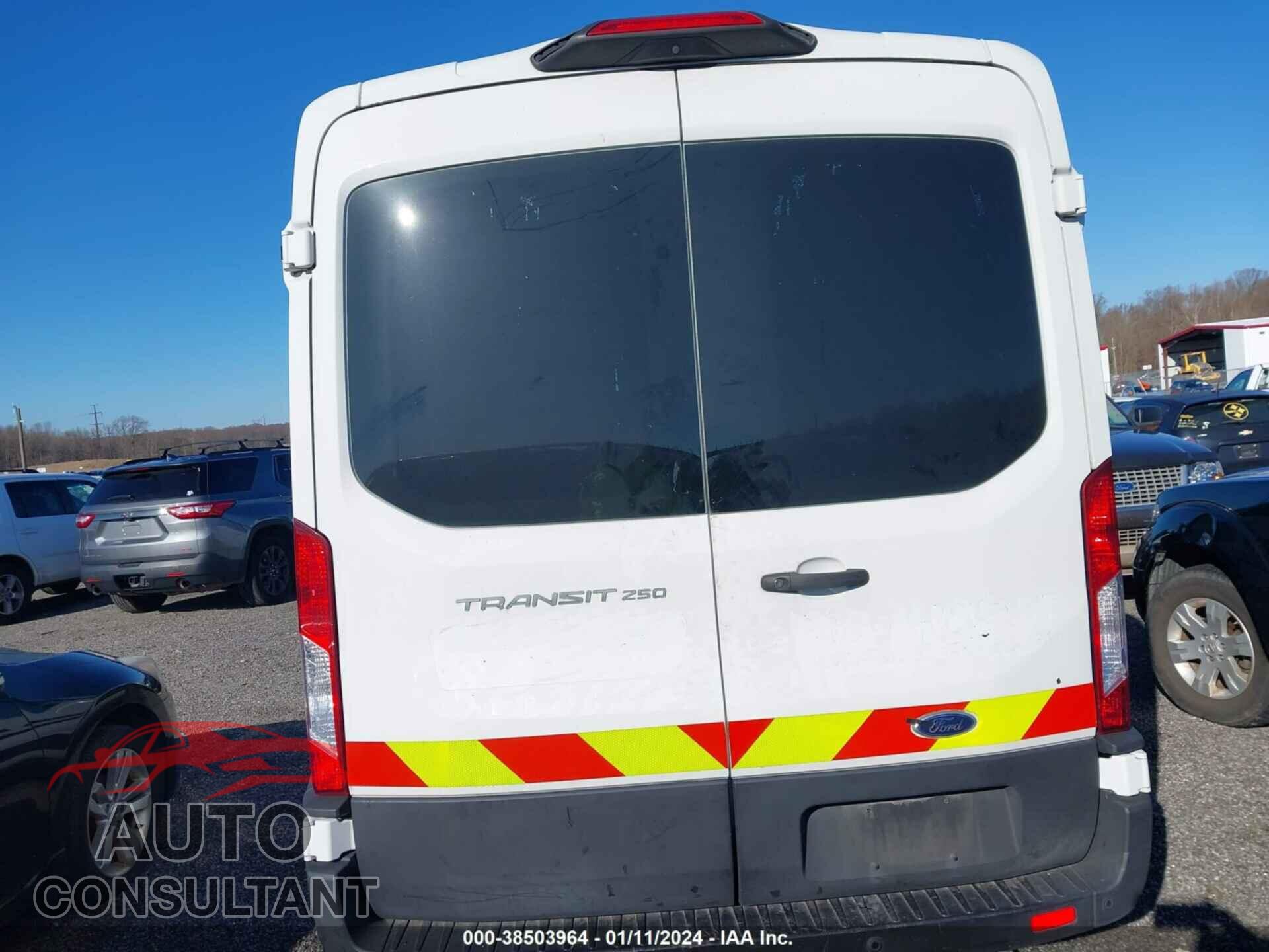 FORD TRANSIT-250 2019 - 1FTYR1CM2KKA66103