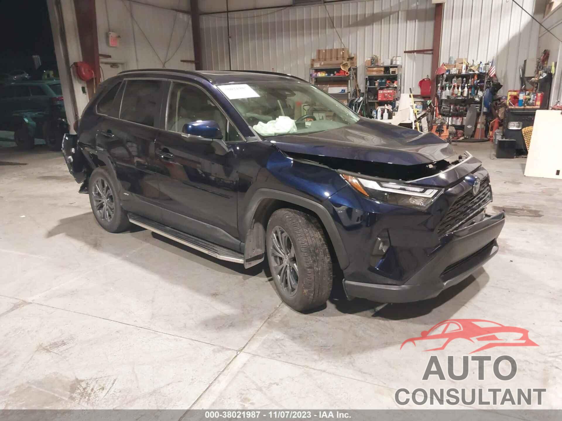 TOYOTA RAV4 2022 - JTMB6RFV0ND056566