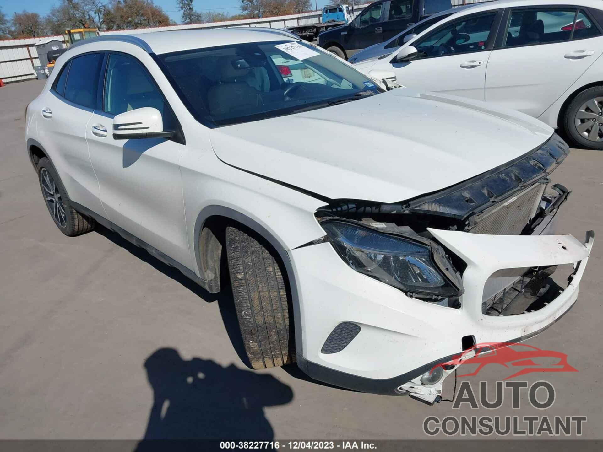 MERCEDES-BENZ GLA 250 2016 - WDCTG4GB7GJ204560