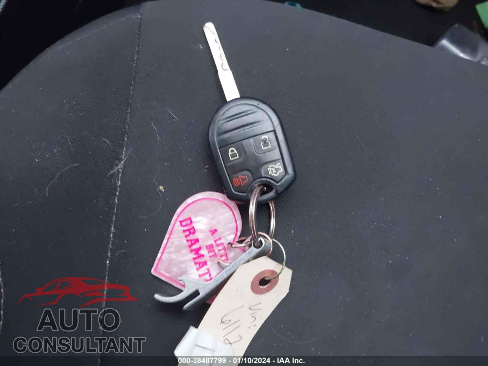 FORD FIESTA 2017 - 3FADP4EJ3HM136112