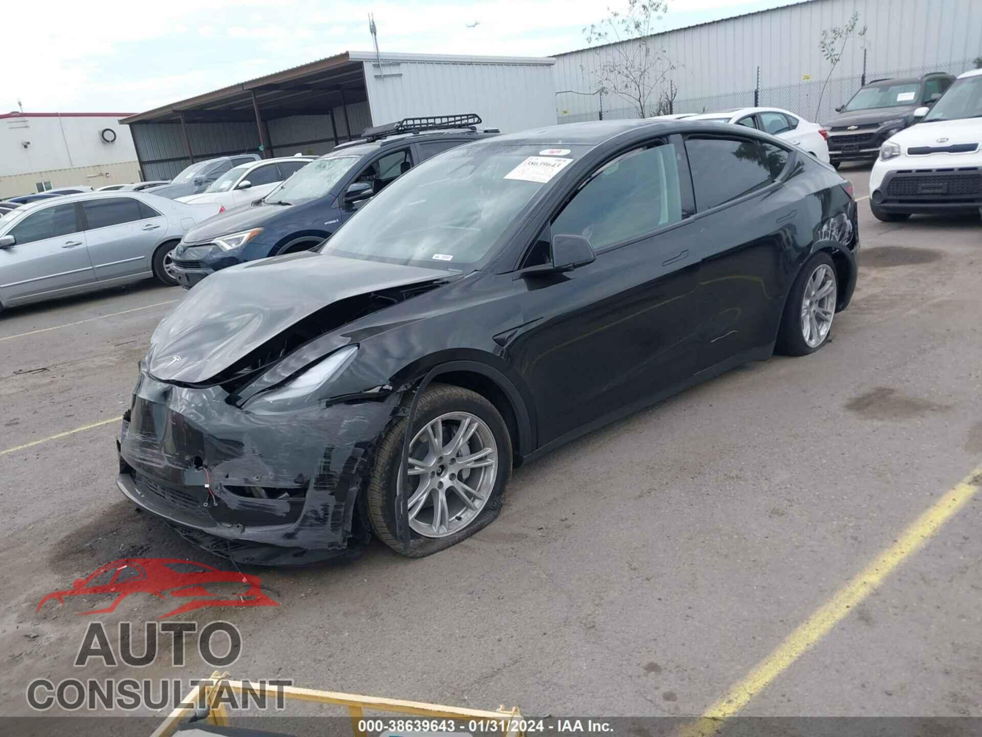 TESLA MODEL Y 2023 - 7SAYGAEE2PF871702