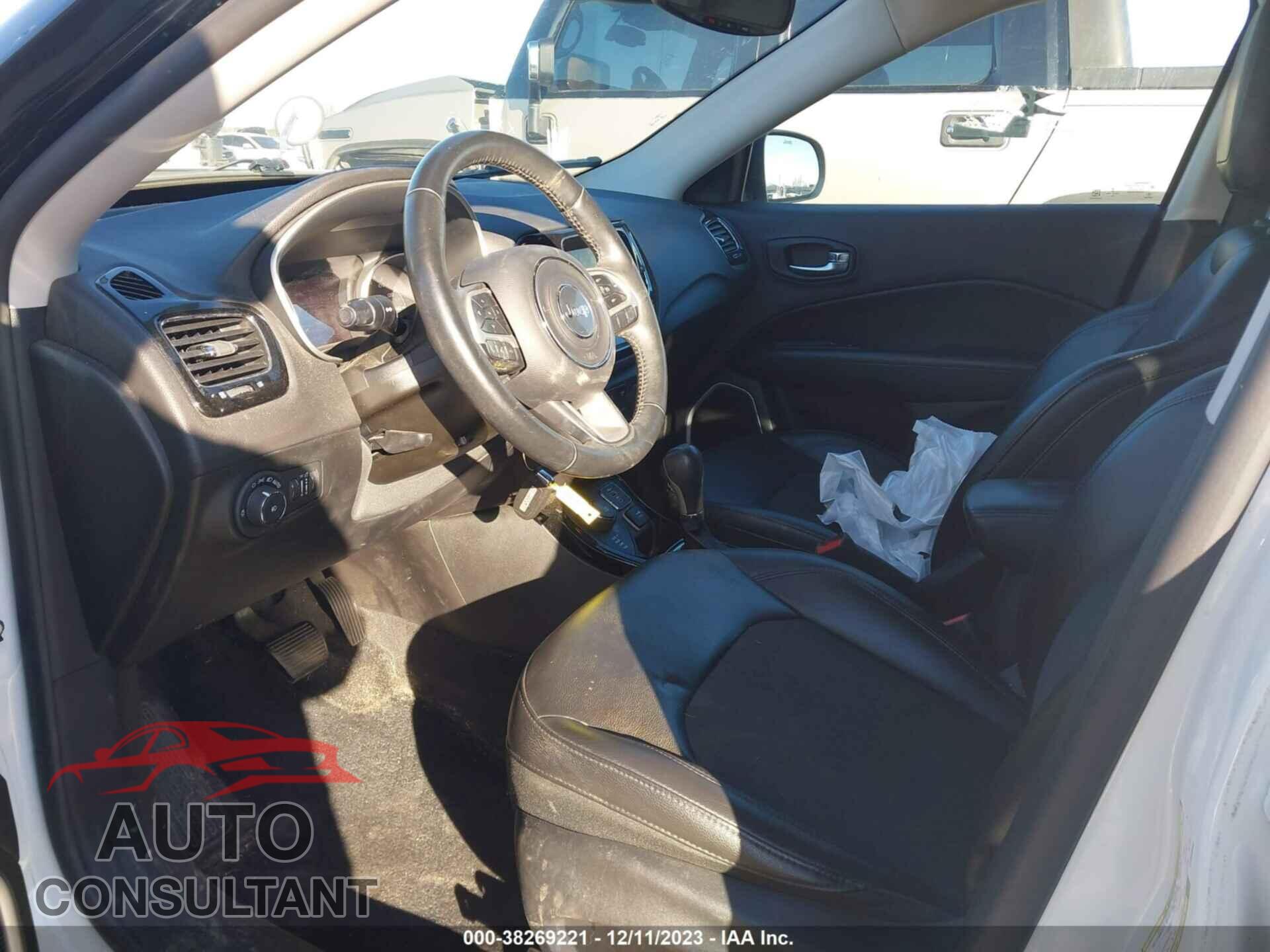 JEEP COMPASS 2019 - 3C4NJDBB3KT689644