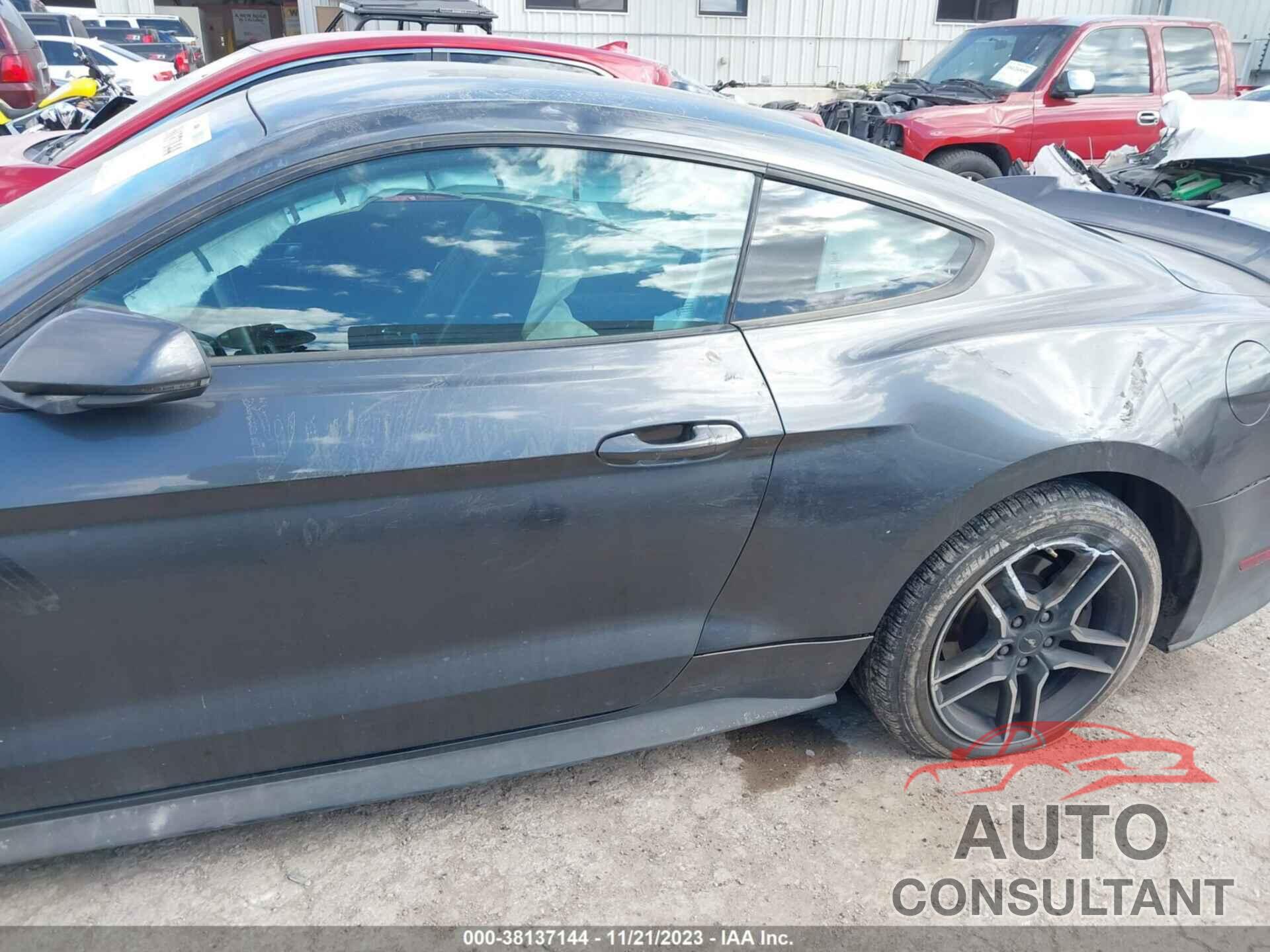 FORD MUSTANG 2018 - 1FA6P8TH6J5167320