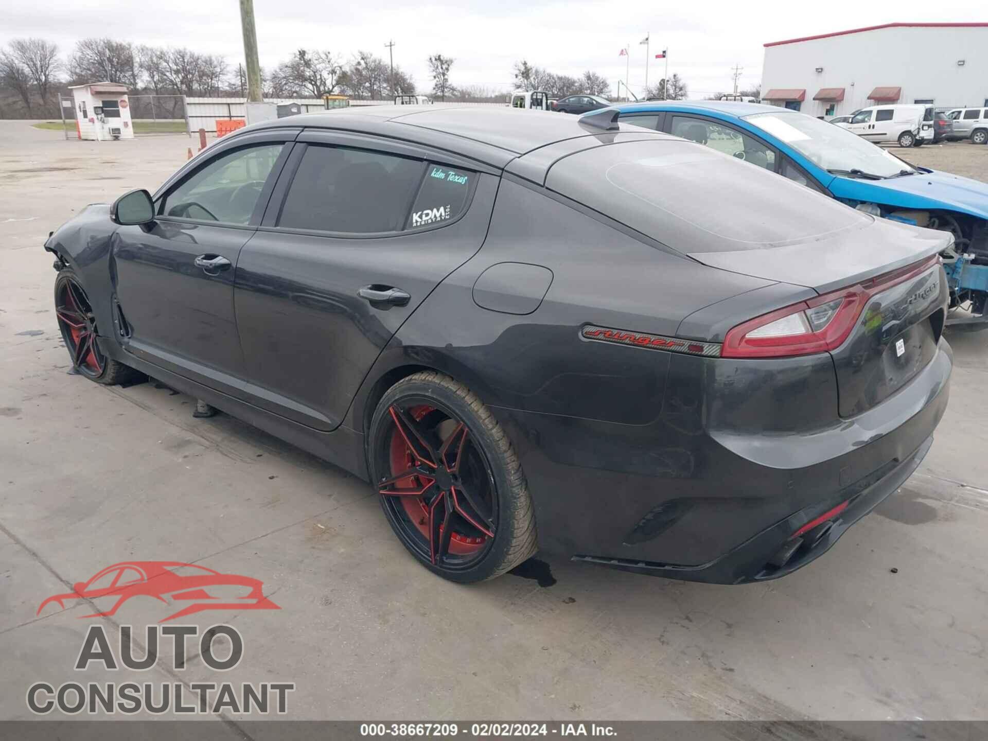 KIA STINGER 2018 - KNAE45LC1J6023652