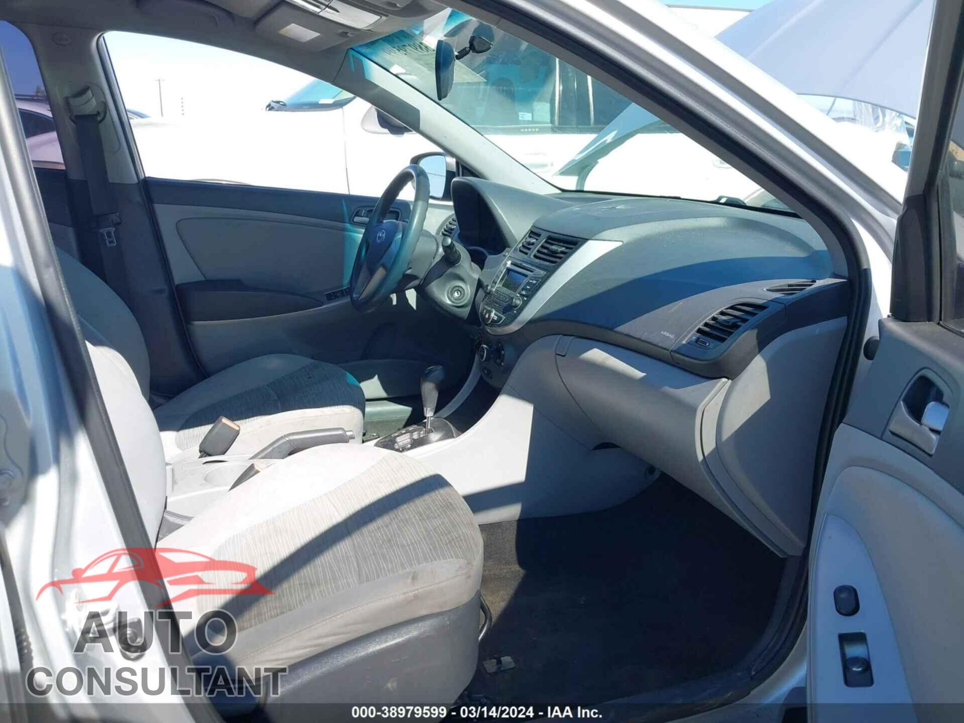 HYUNDAI ACCENT 2016 - KMHCT4AE3GU011661