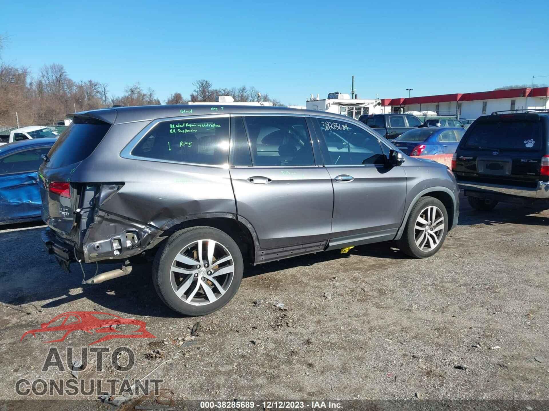 HONDA PILOT 2017 - 5FNYF6H08HB100837