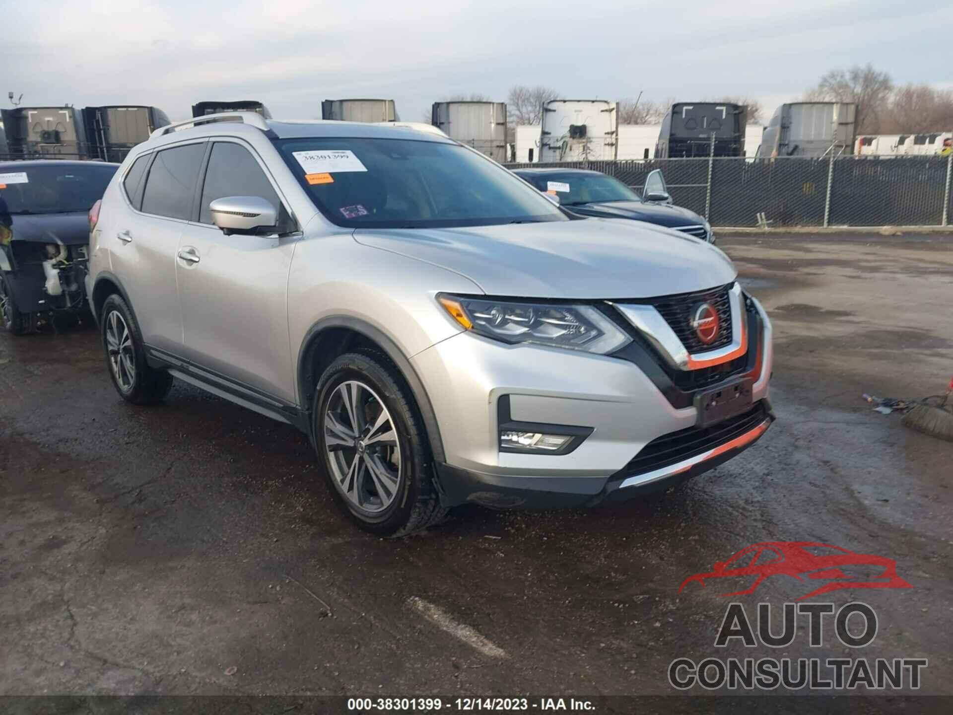 NISSAN ROGUE 2018 - JN8AT2MV7JW309352