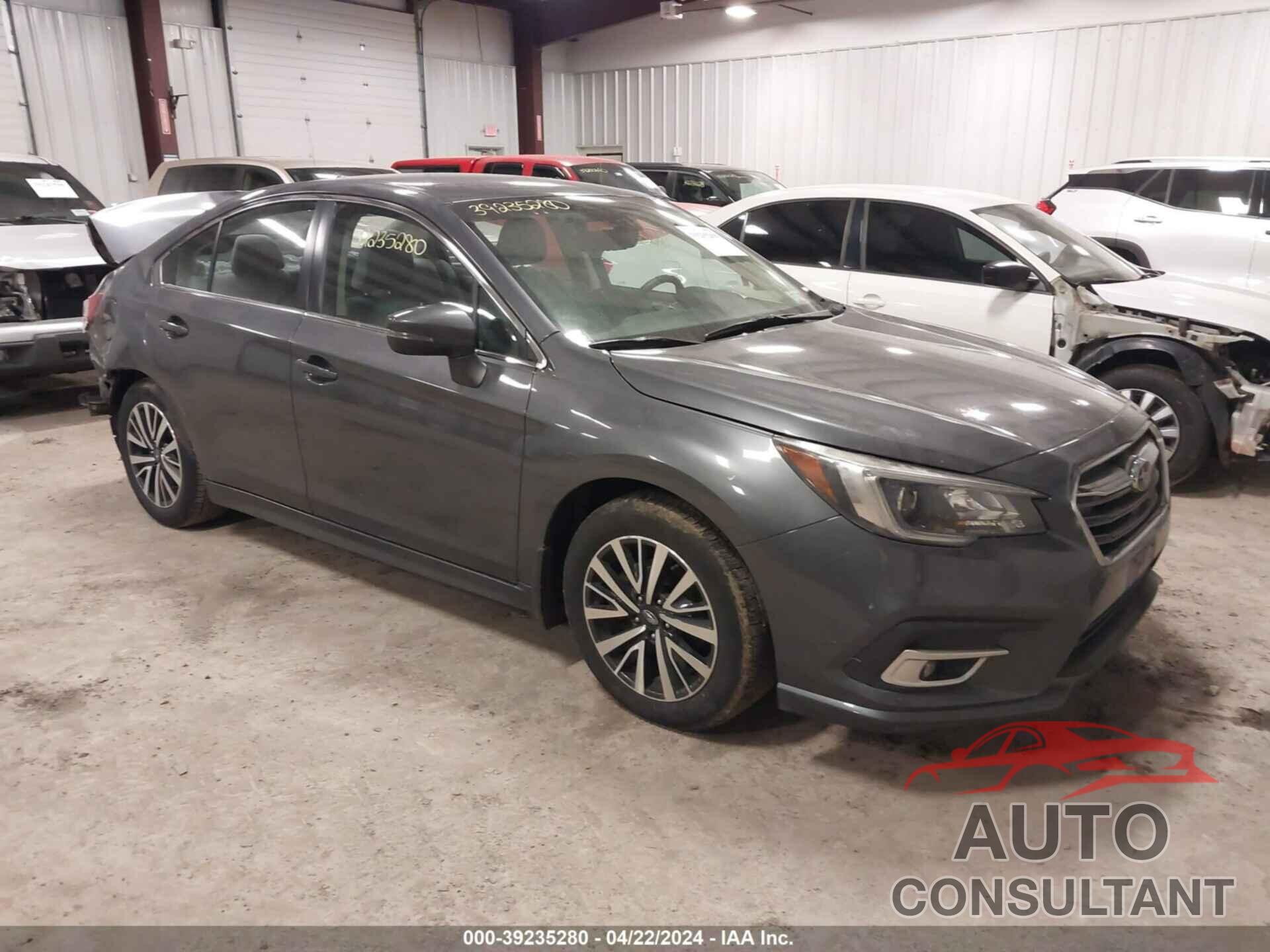 SUBARU LEGACY 2019 - 4S3BNAF66K3013607