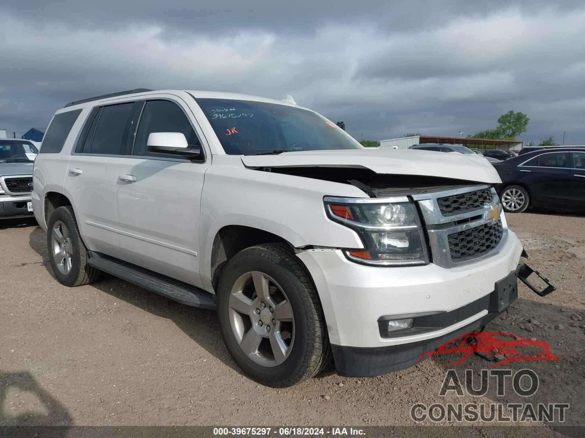 CHEVROLET TAHOE 2017 - 1GNSCBKC8HR320362