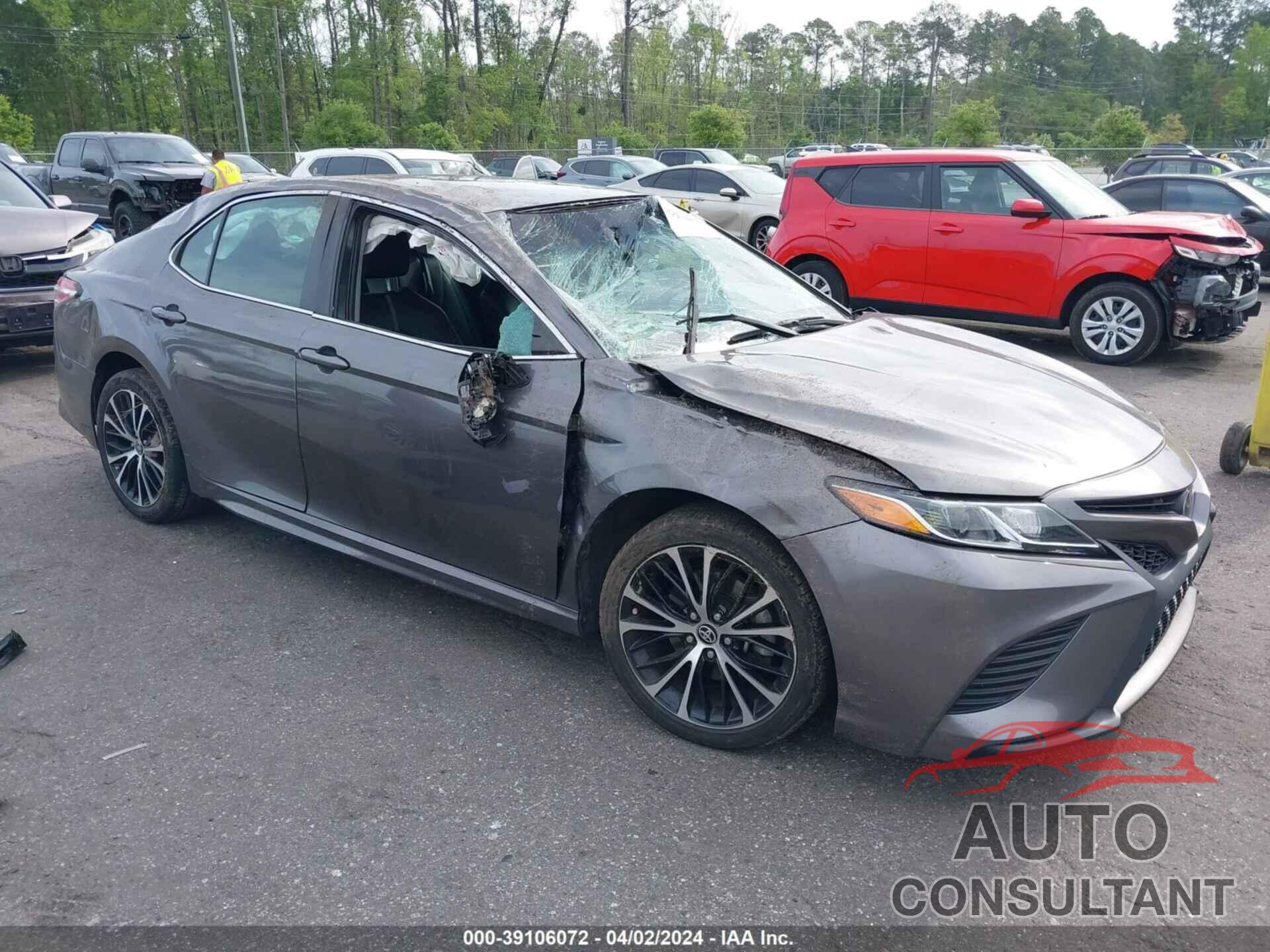 TOYOTA CAMRY 2020 - 4T1G11AK2LU961225