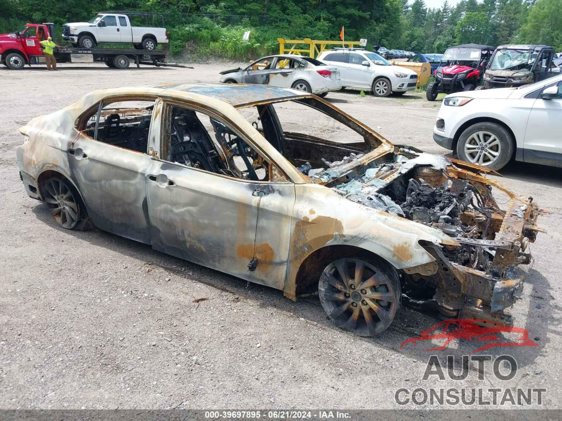 TOYOTA CAMRY 2023 - 4T1G11BK5PU091393