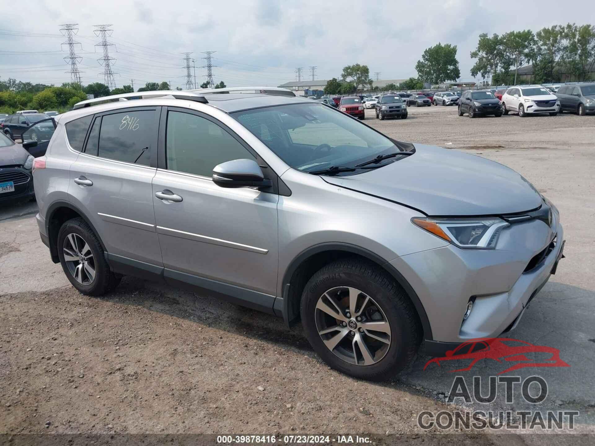 TOYOTA RAV4 2018 - JTMRFREV7JD241126