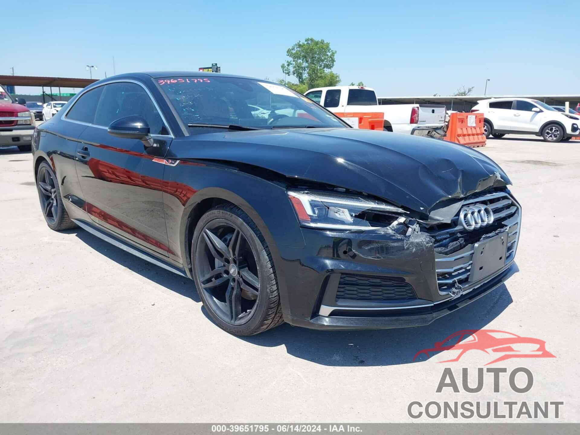 AUDI A5 2018 - WAUTNAF56JA000780