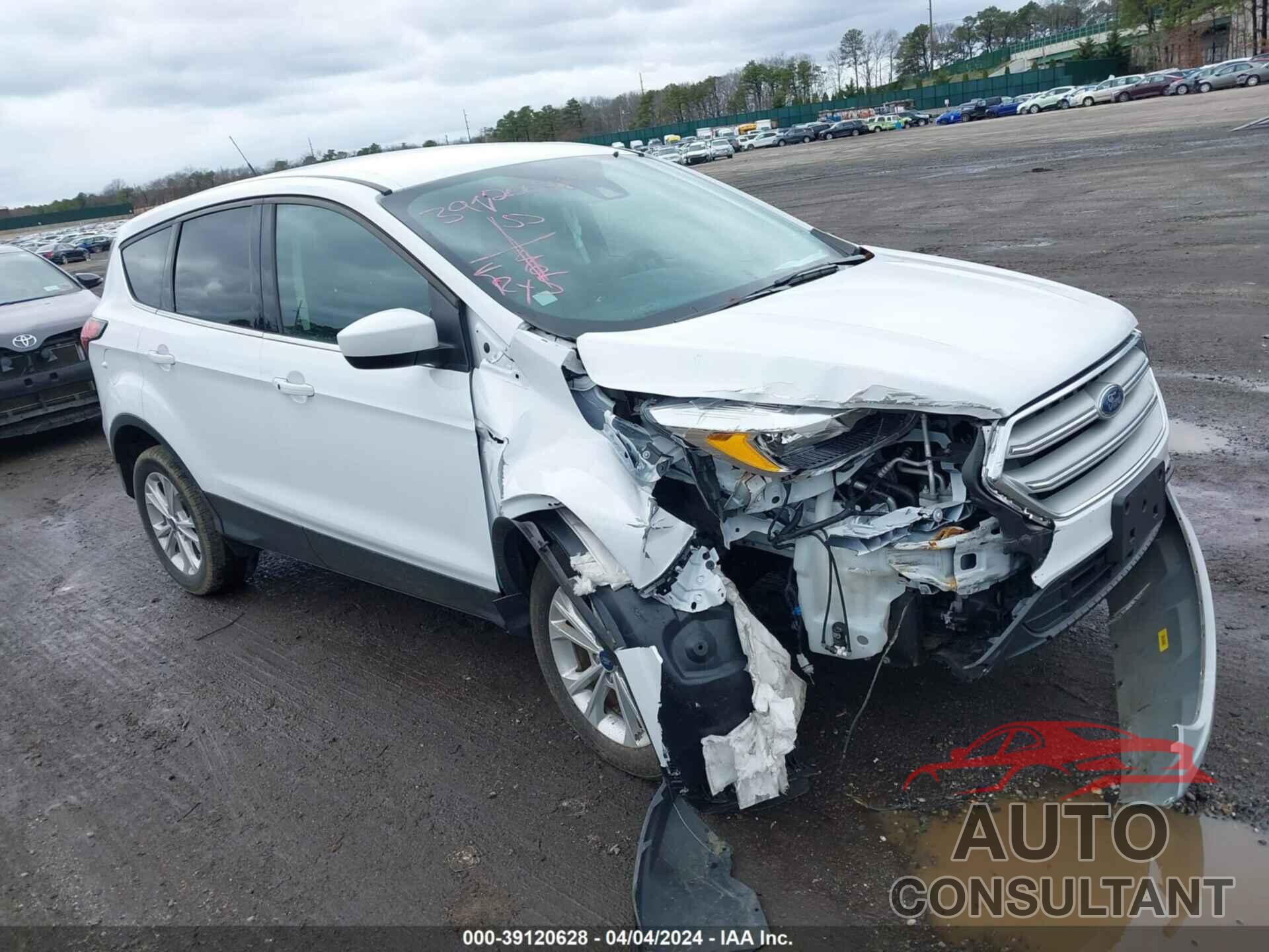 FORD ESCAPE 2019 - 1FMCU9GD1KUB41469