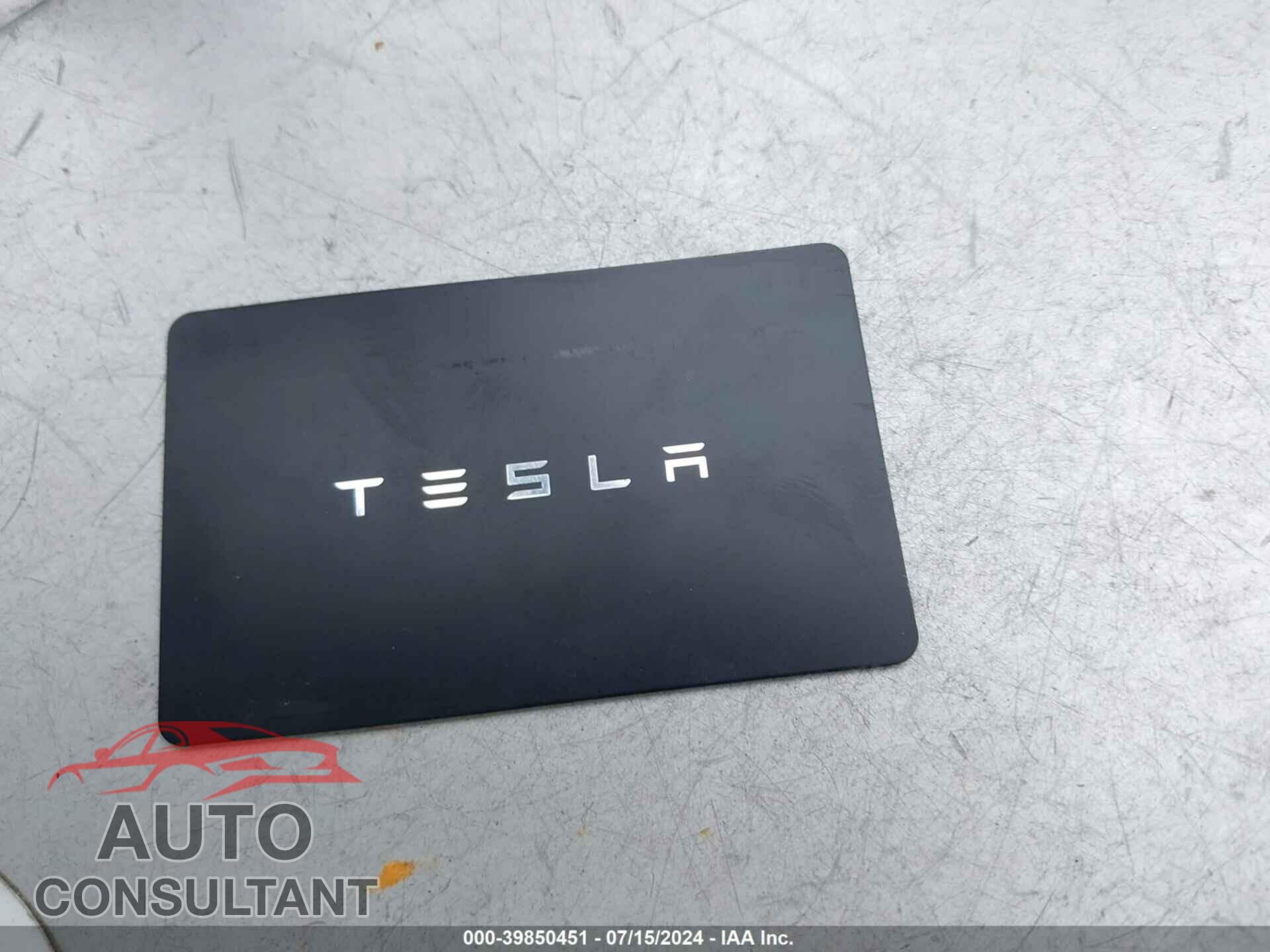 TESLA MODEL 3 2023 - 5YJ3E1EA5PF639315