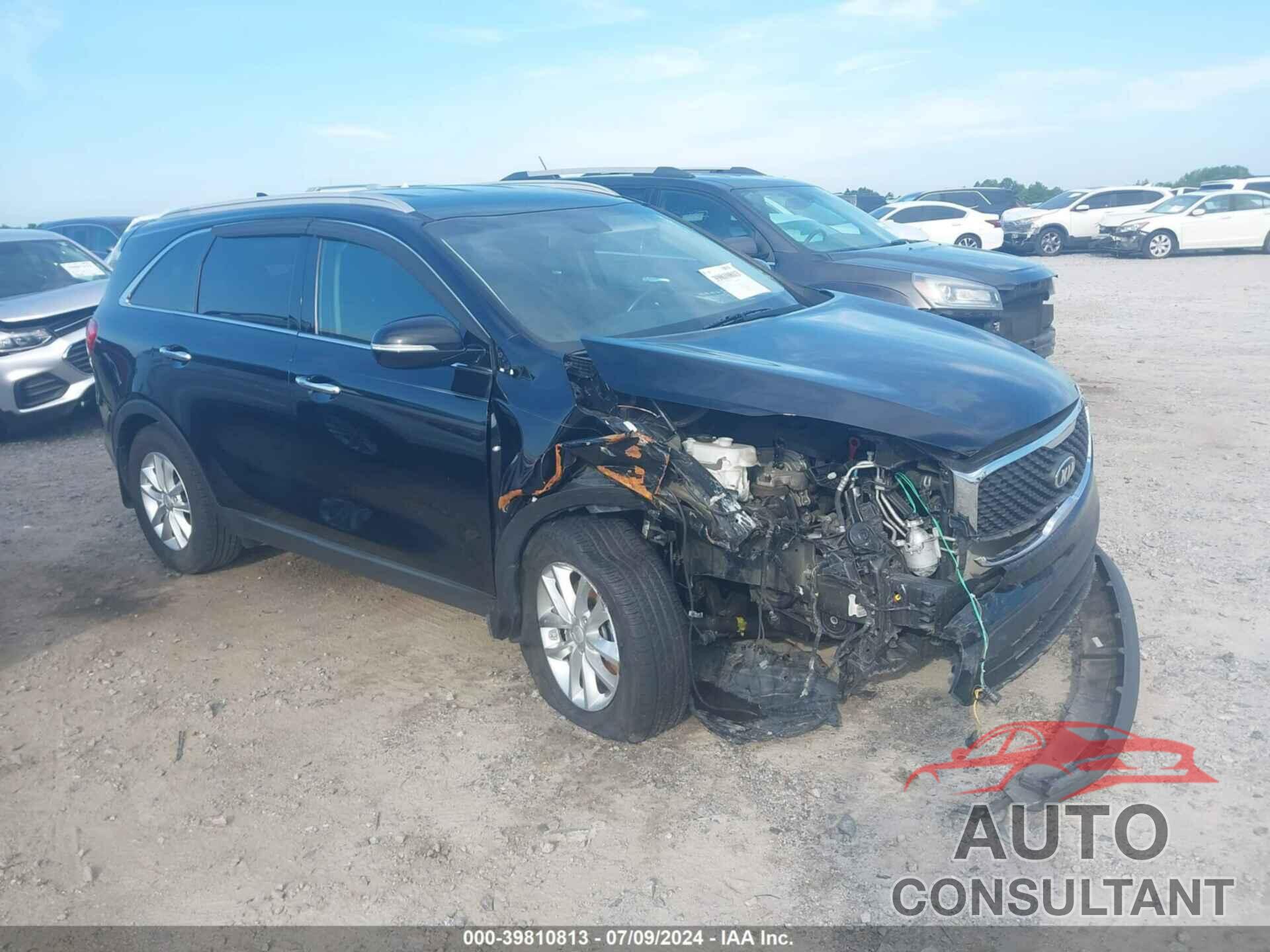 KIA SORENTO 2018 - 5XYPG4A32JG419361