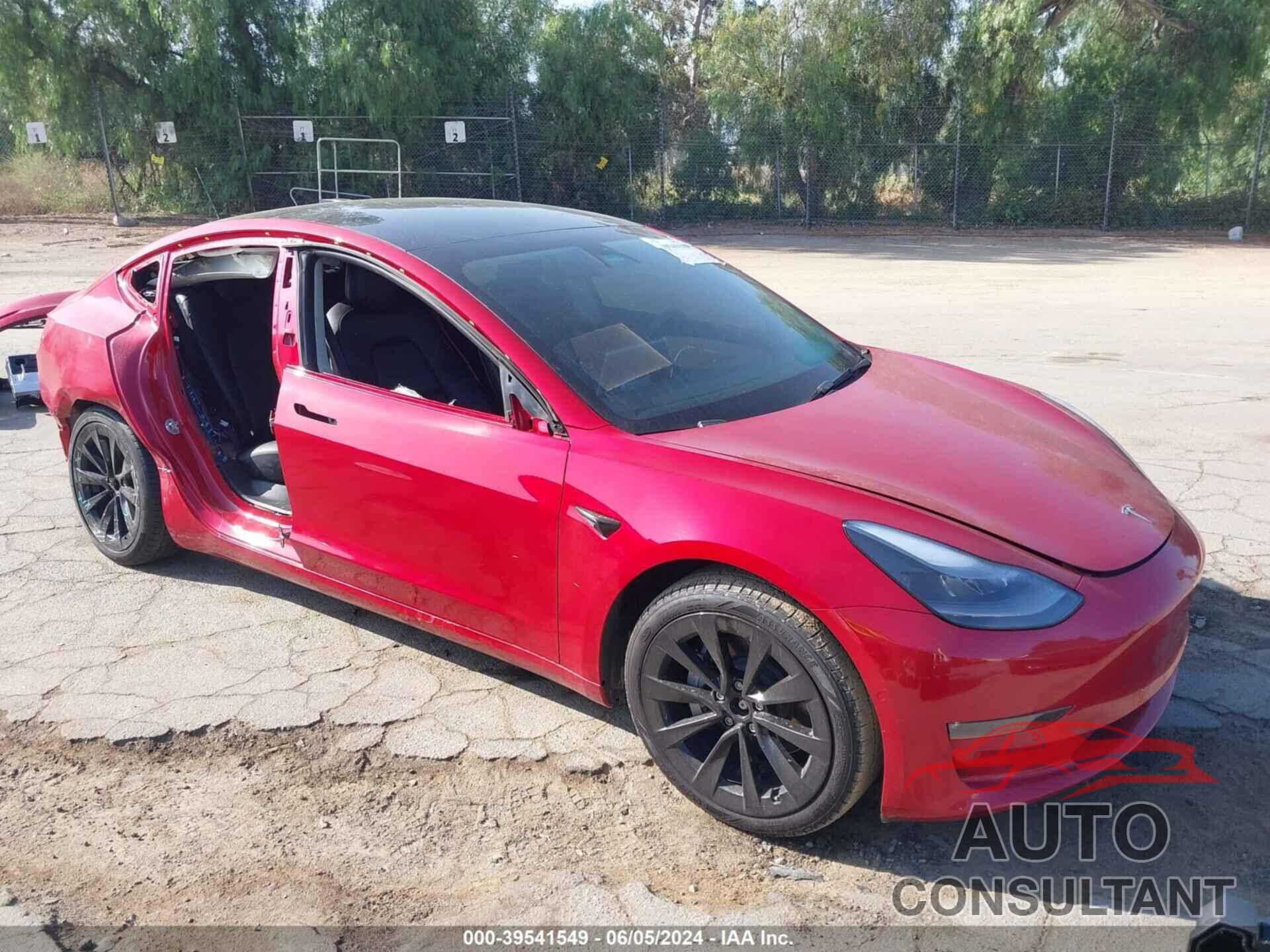 TESLA MODEL 3 2022 - 5YJ3E1EB5NF121193