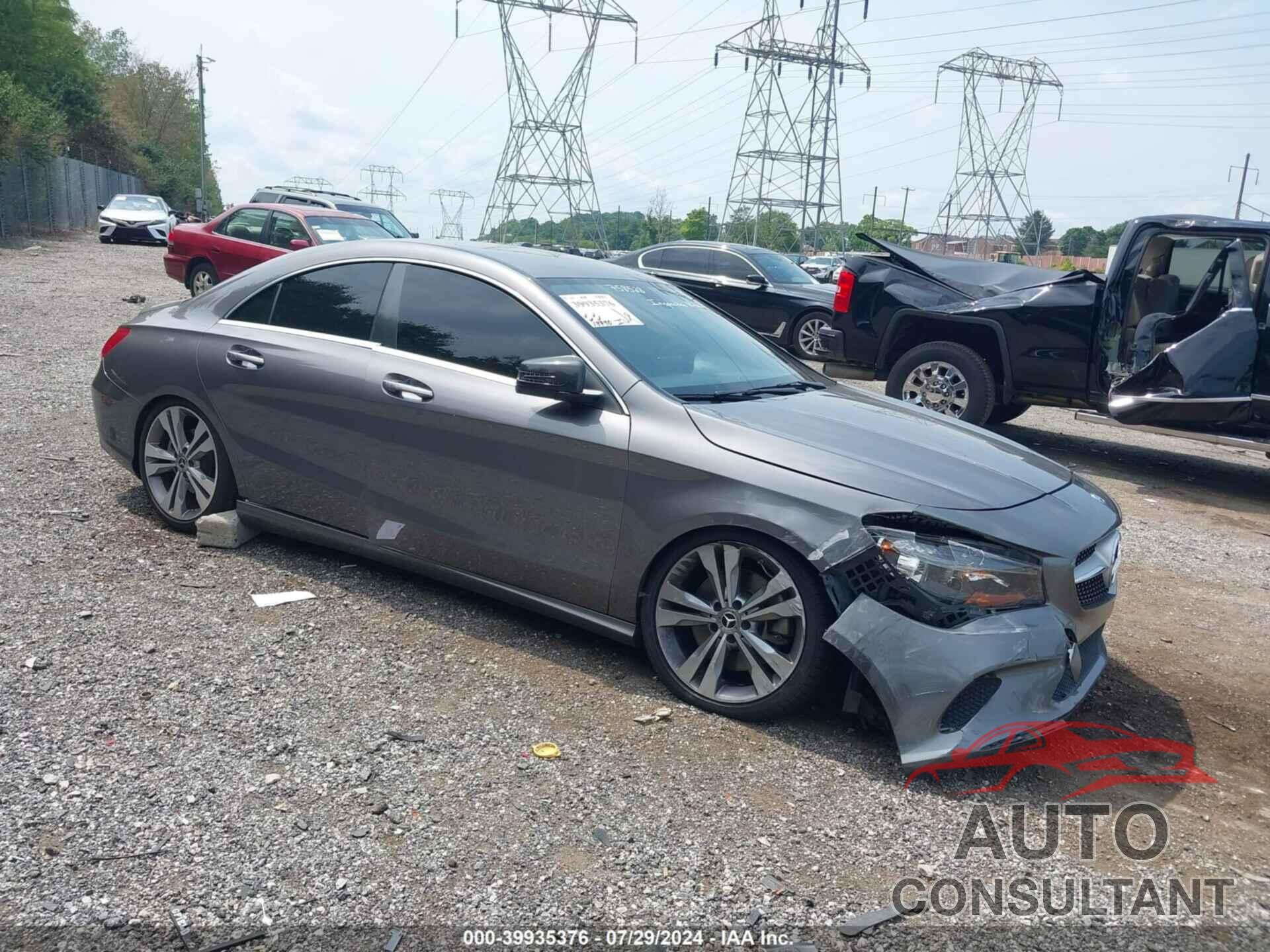 MERCEDES-BENZ CLA 250 2019 - WDDSJ4GB5KN758528