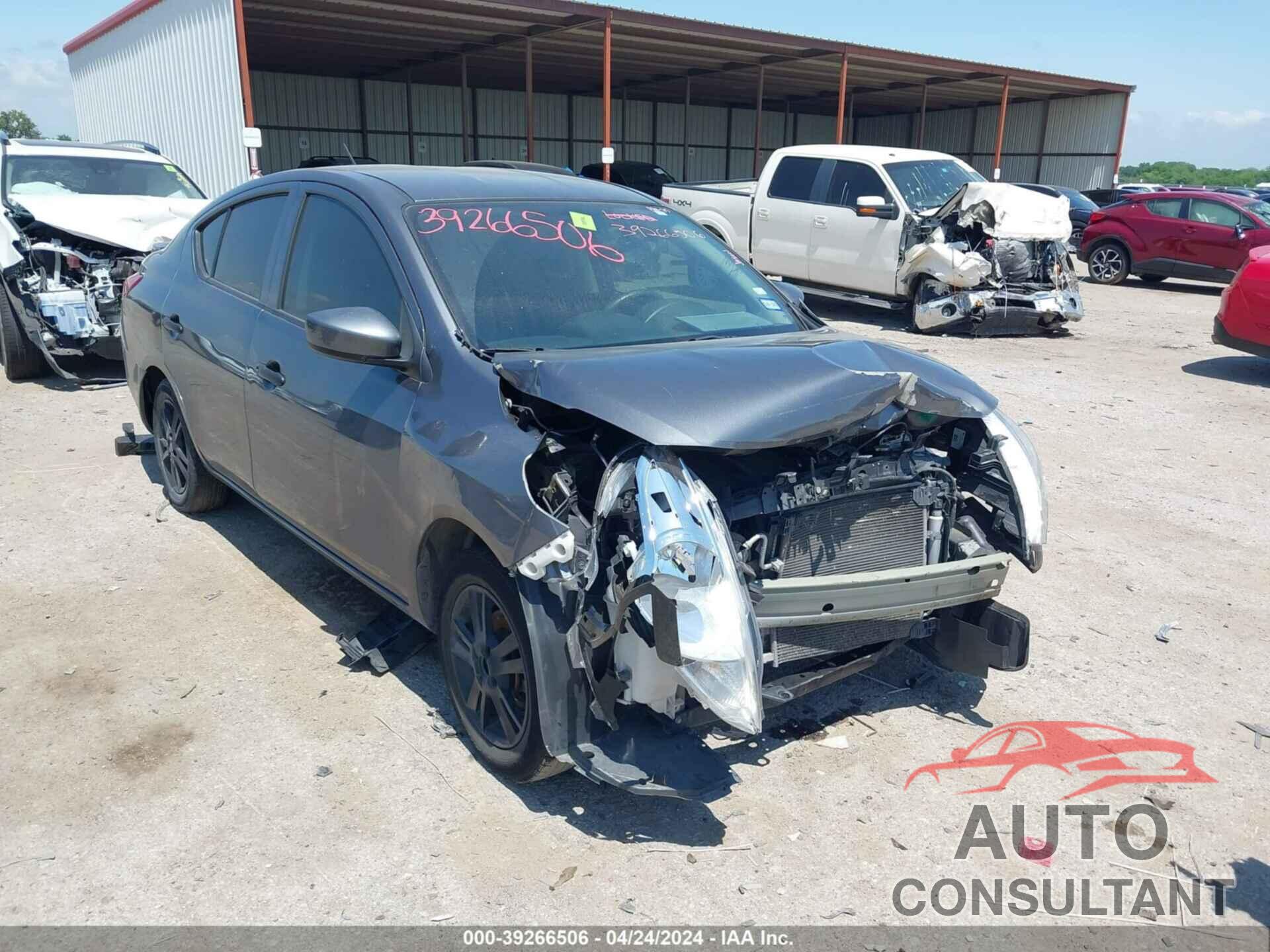 NISSAN VERSA 2019 - 3N1CN7AP1KL826495