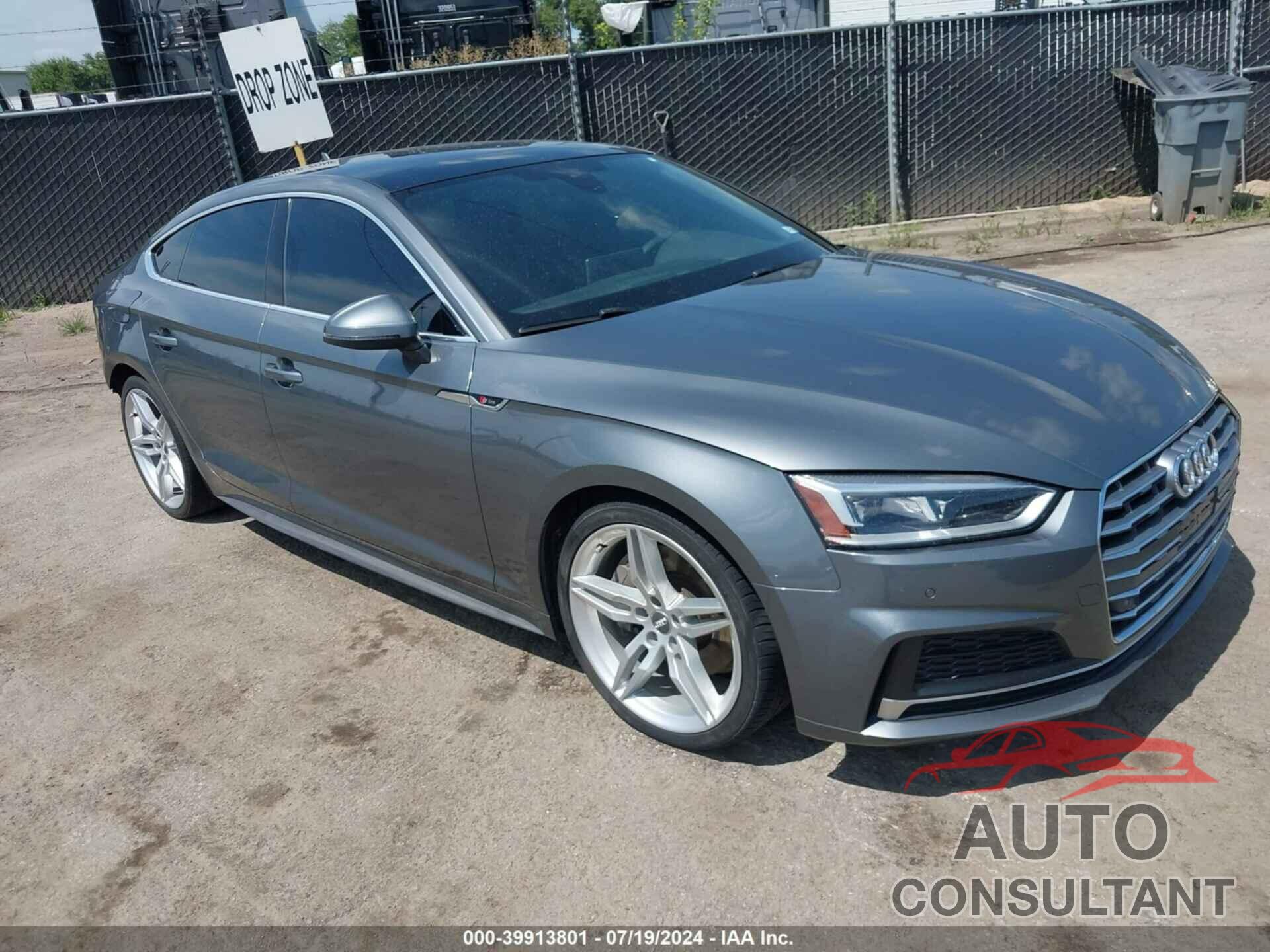 AUDI A5 2018 - WAUENCF57JA005569