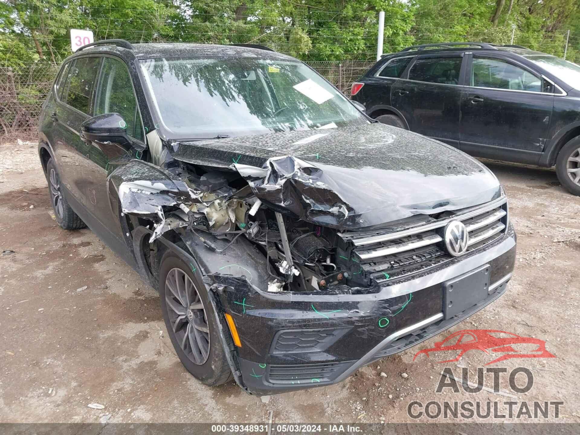 VOLKSWAGEN TIGUAN 2019 - 3VV2B7AX4KM136155