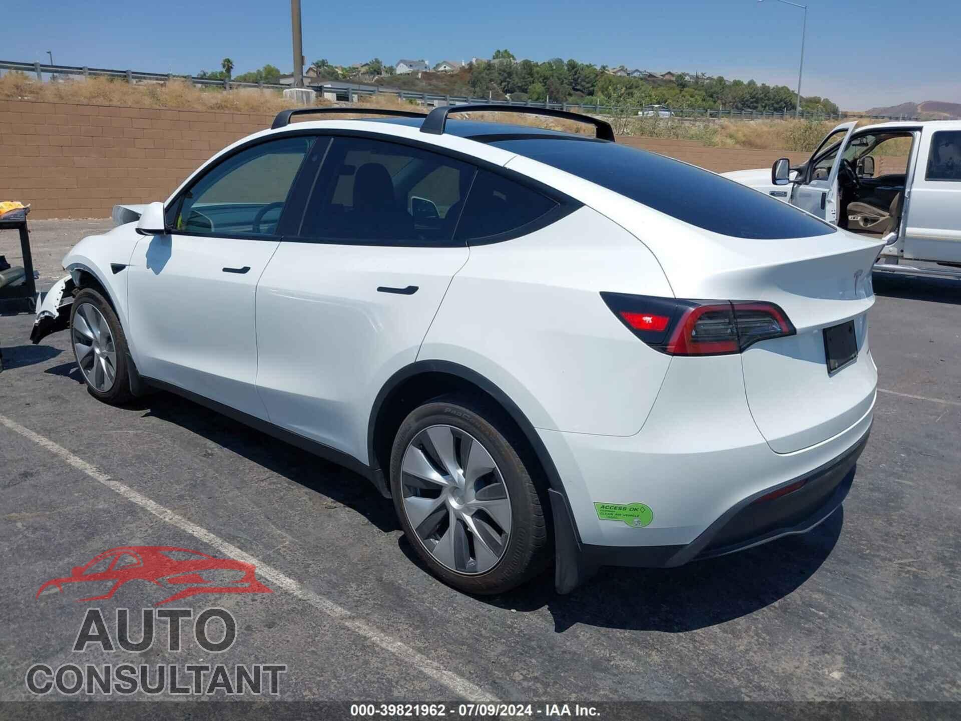TESLA MODEL Y 2023 - 7SAYGDEE4PF618575