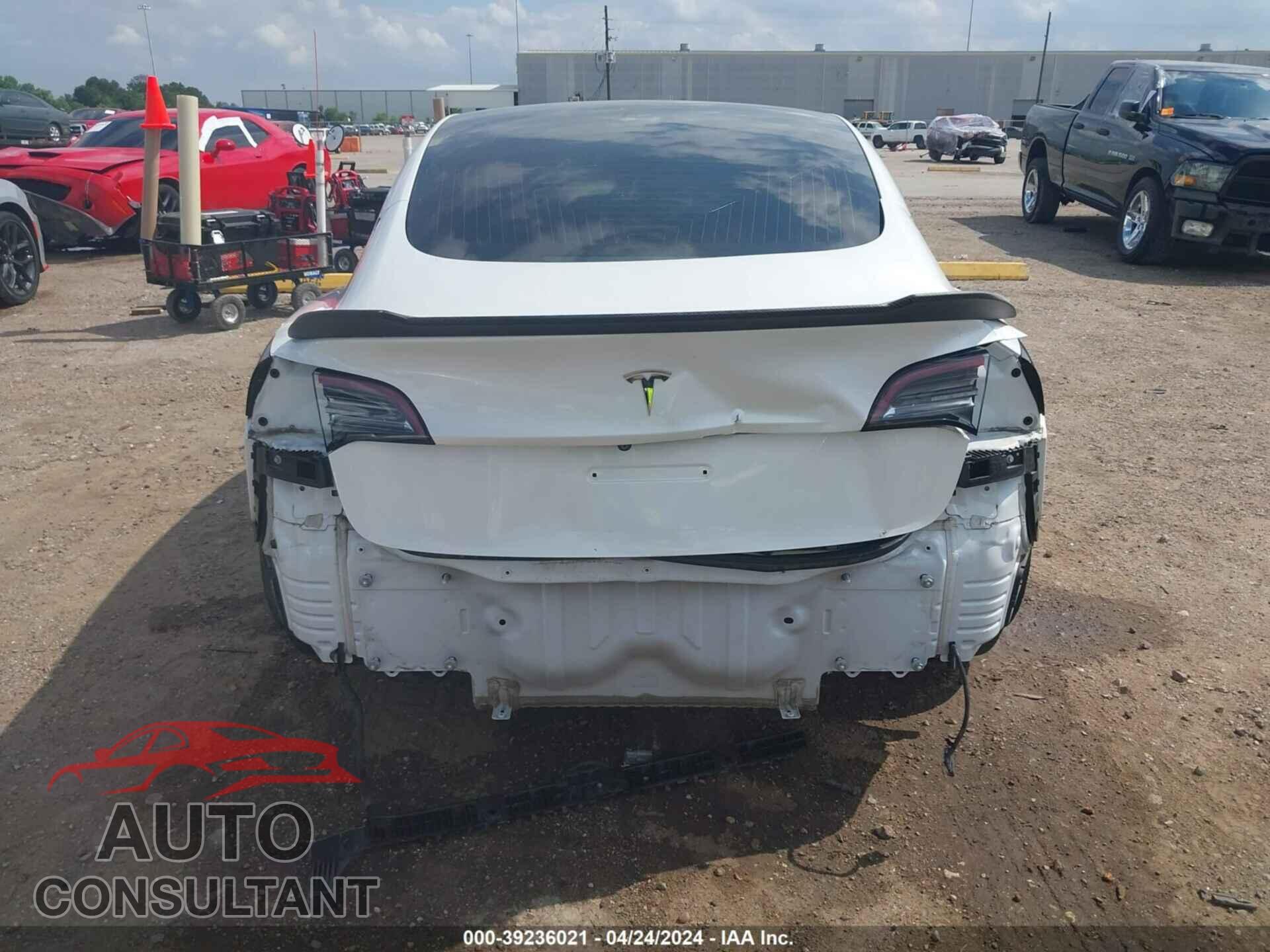 TESLA MODEL 3 2019 - 5YJ3E1EA8KF332875