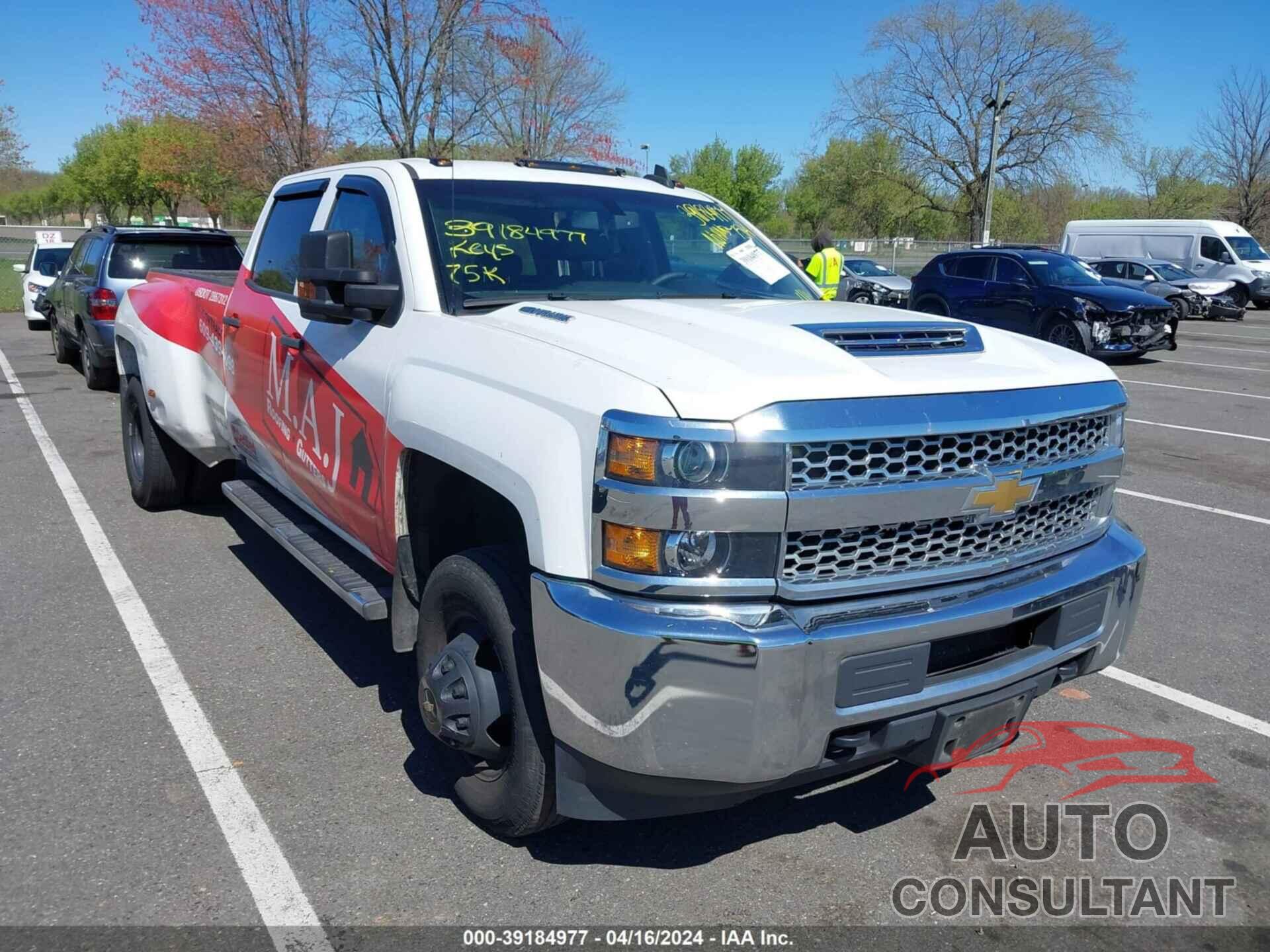 CHEVROLET SILVERADO 2019 - 1GC4KVEY6KF176882