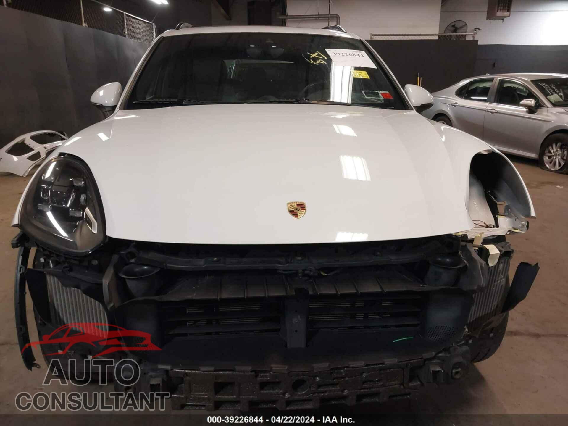 PORSCHE CAYENNE 2016 - WP1AB2A27GLA94654
