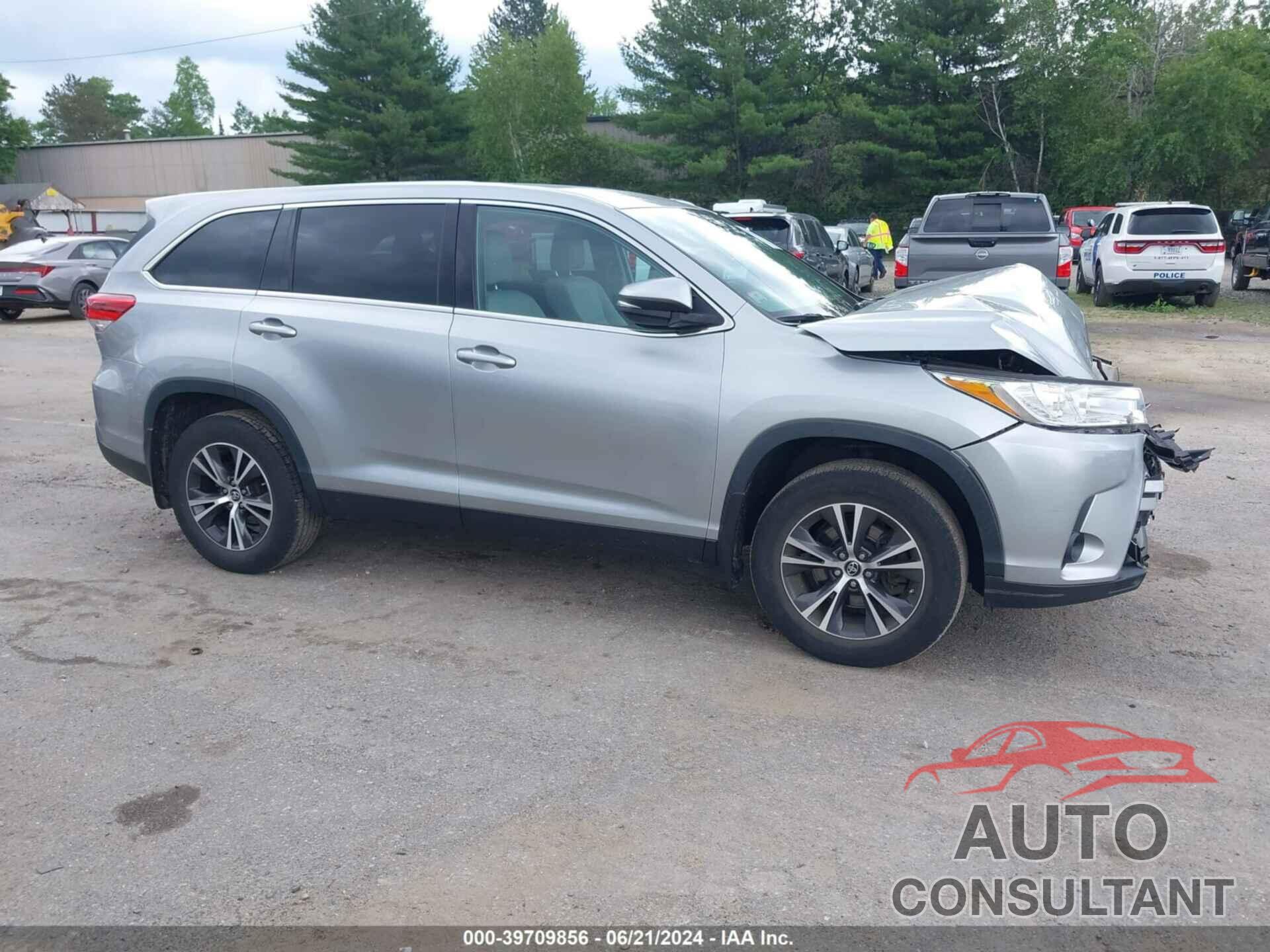 TOYOTA HIGHLANDER 2019 - 5TDBZRFH4KS995558