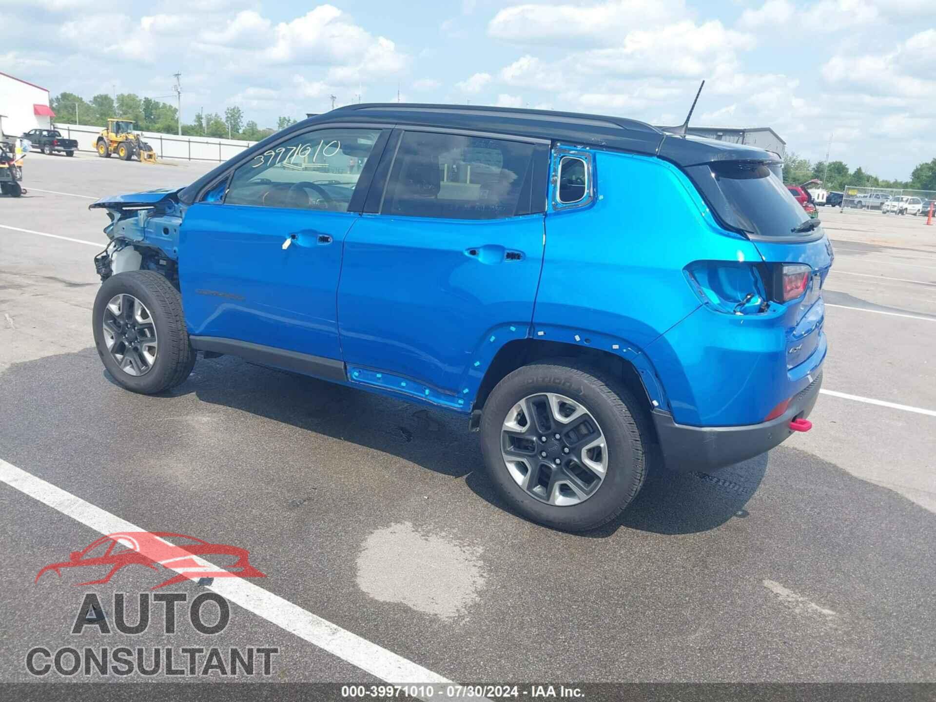 JEEP COMPASS 2018 - 3C4NJDDB2JT308135