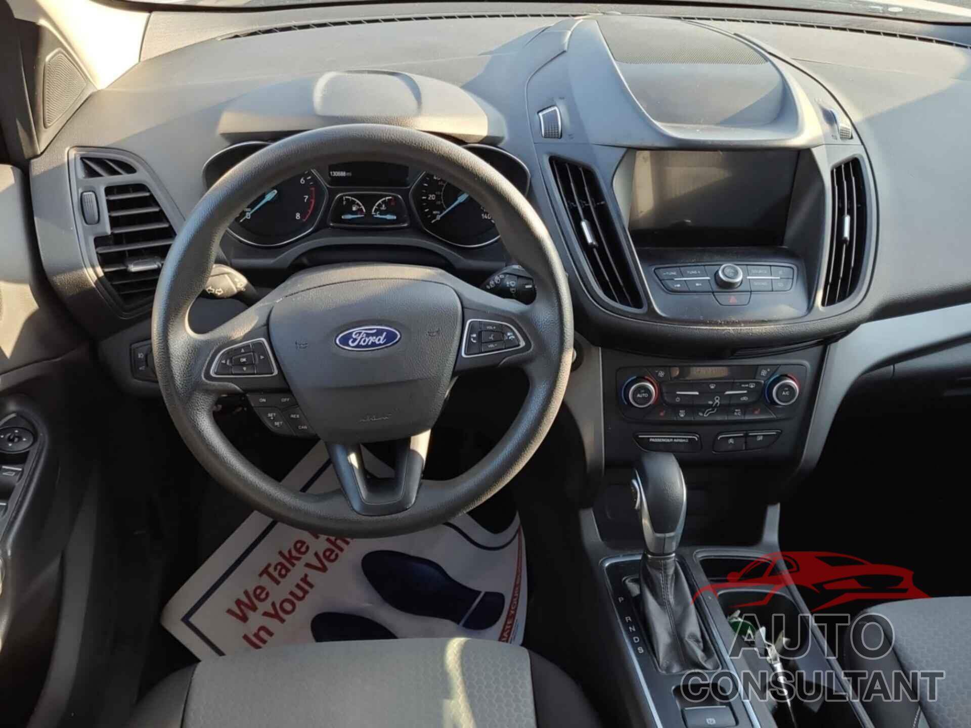 FORD ESCAPE 2019 - 1FMCU0GD0KUB31284