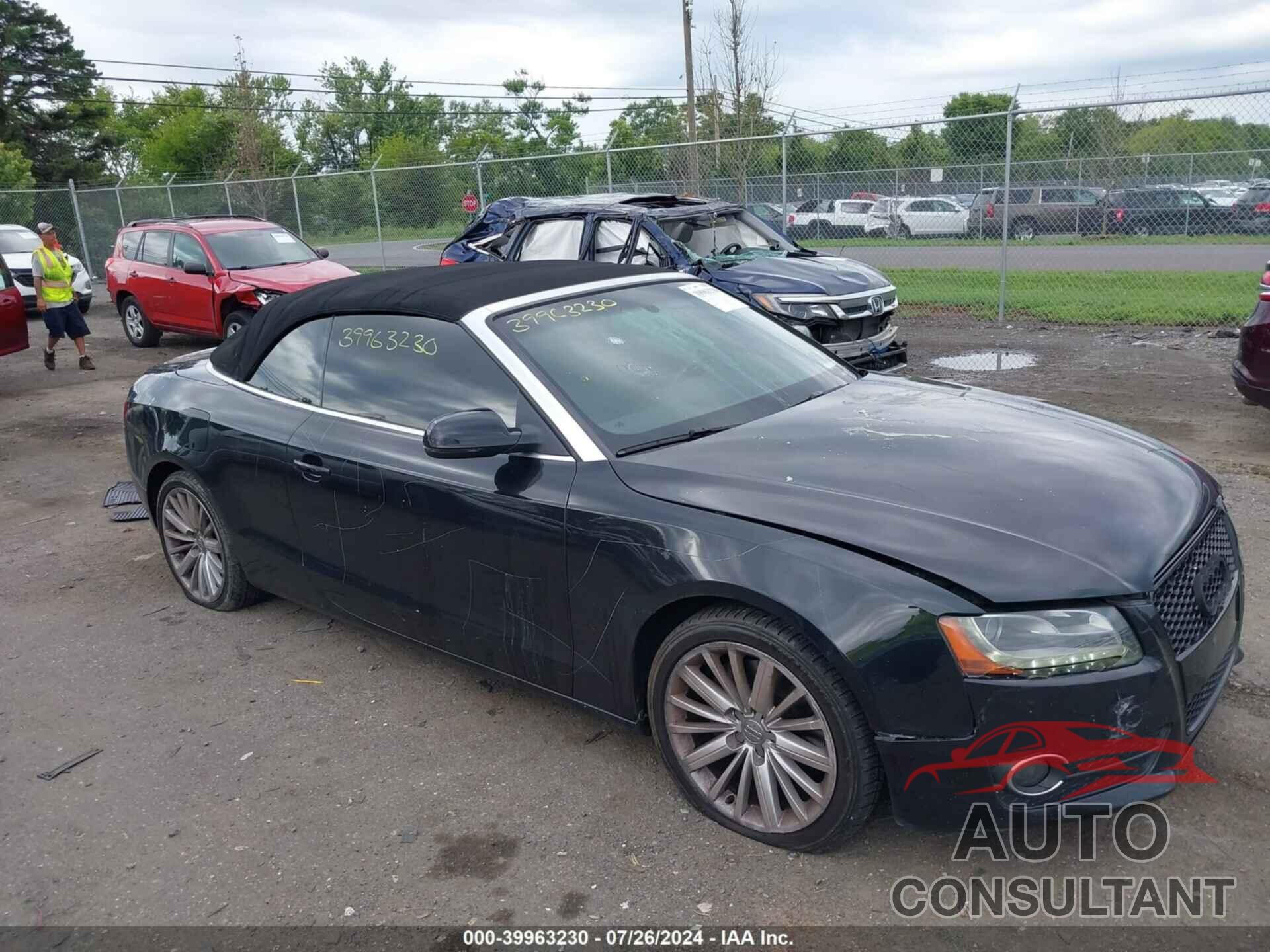 AUDI A5 2012 - WAUVFAFH0CN000849
