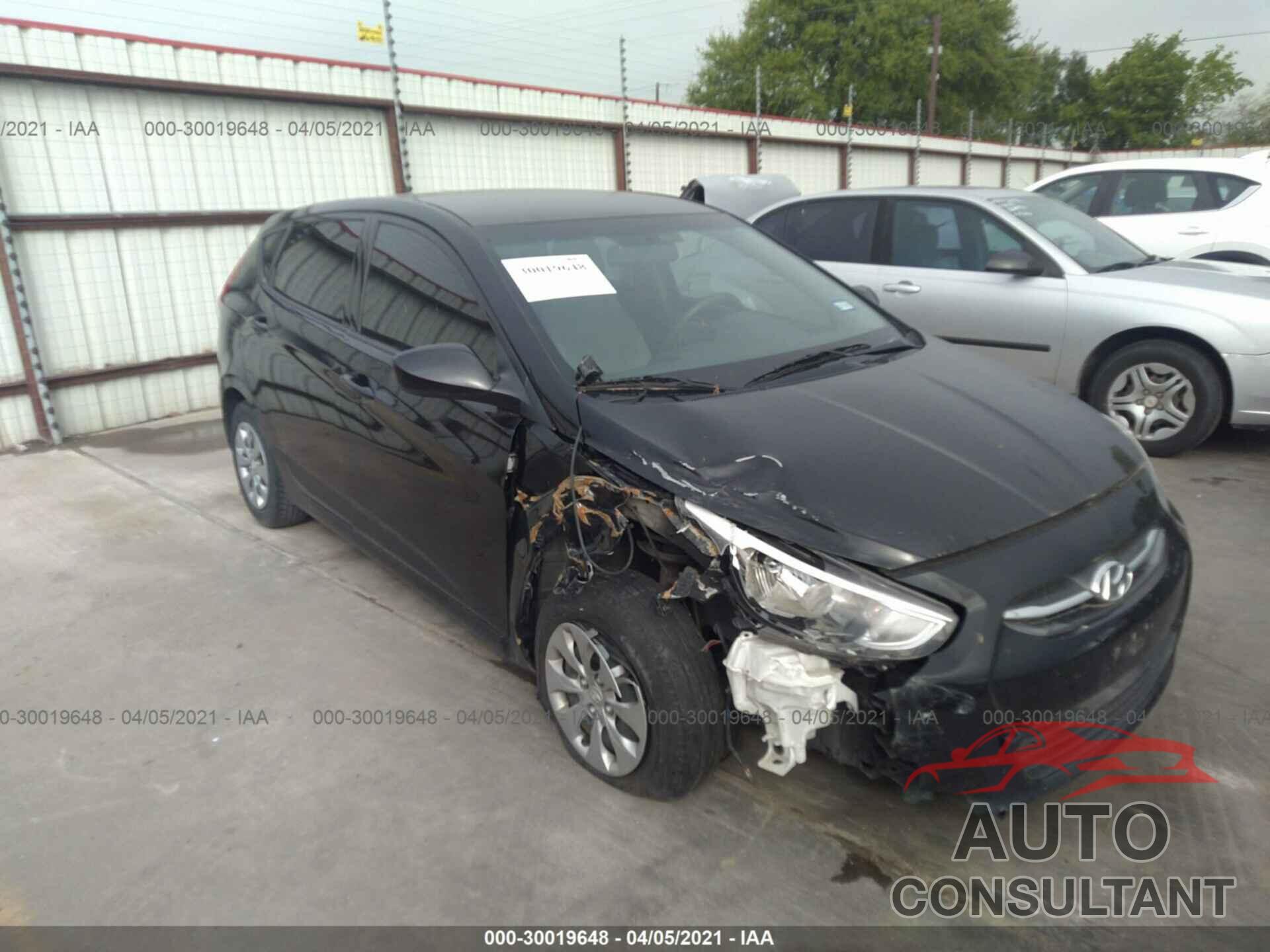 HYUNDAI ACCENT 2017 - KMHCT5AEXHU315724