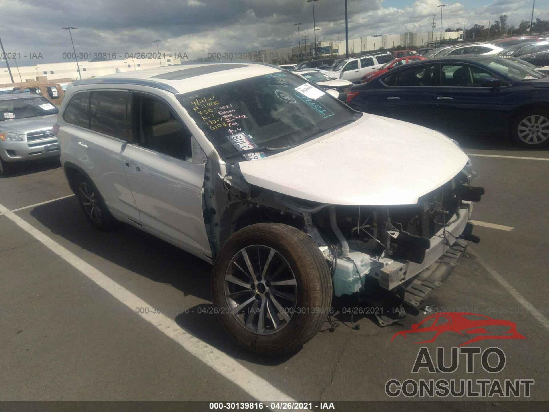 TOYOTA HIGHLANDER 2018 - 5TDKZRFH7JS531078